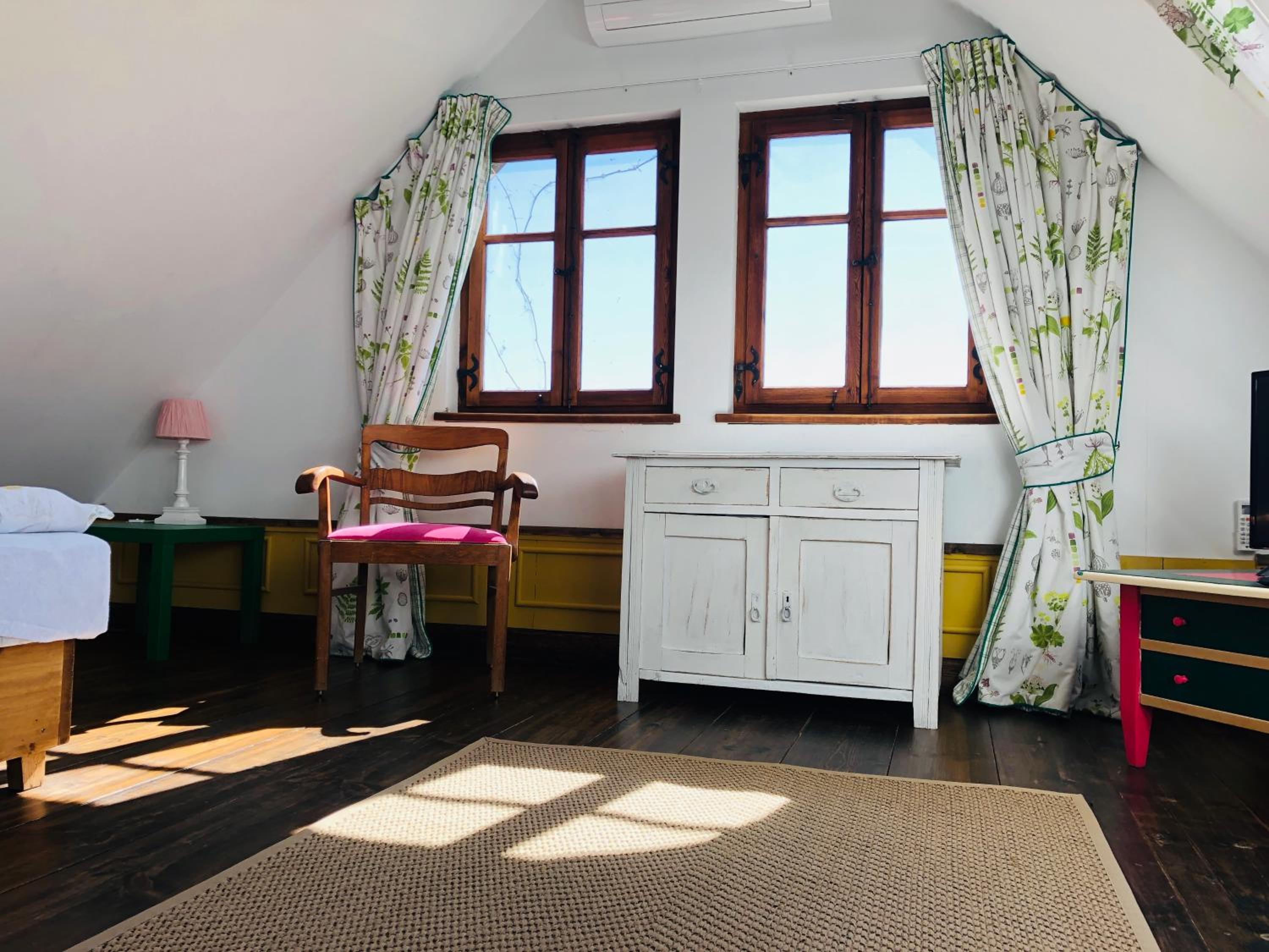 Family Room with Garden View photo 1