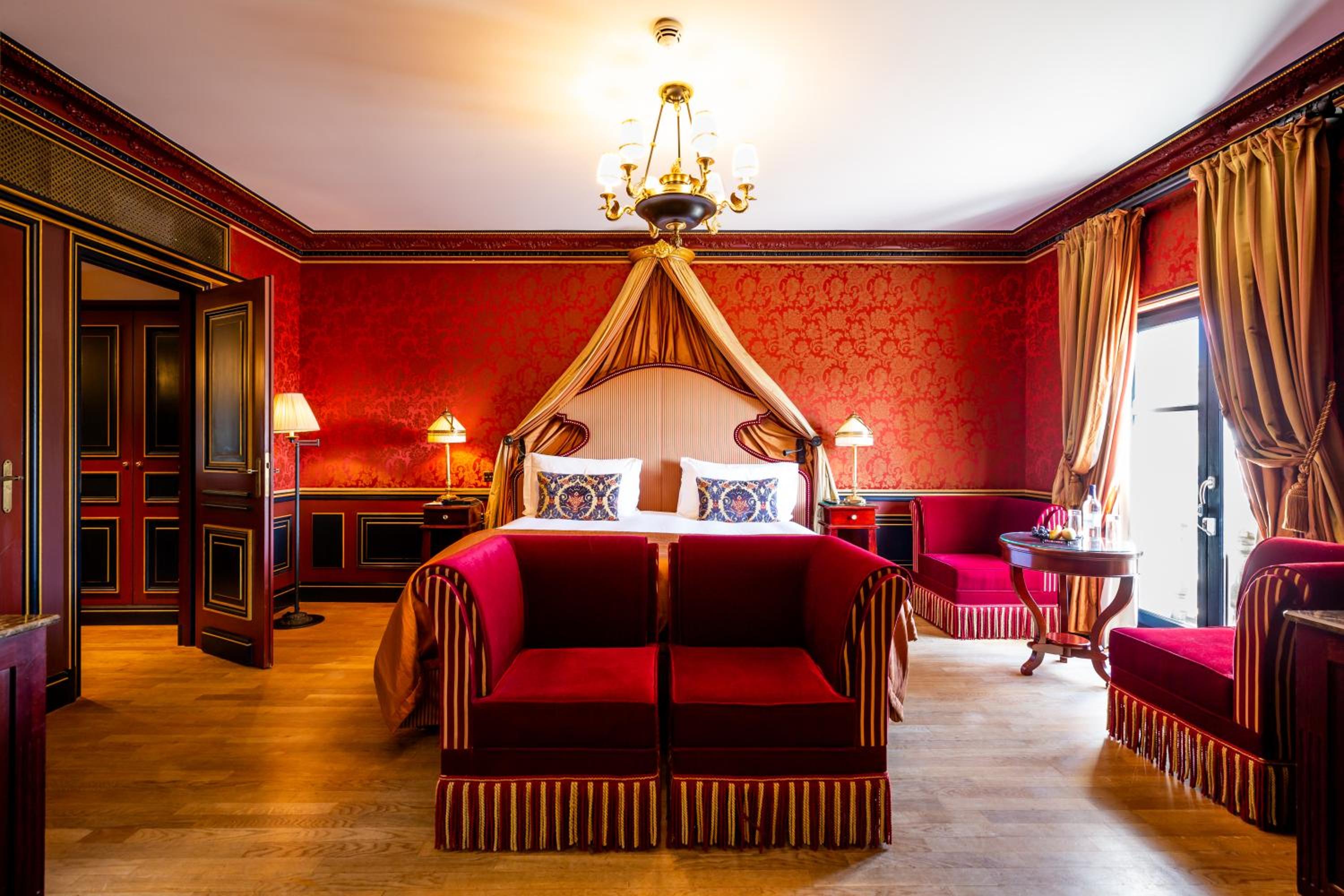 Royal Suite - Photo 1