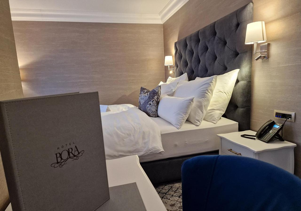 Deluxe Junior Suite photo 2