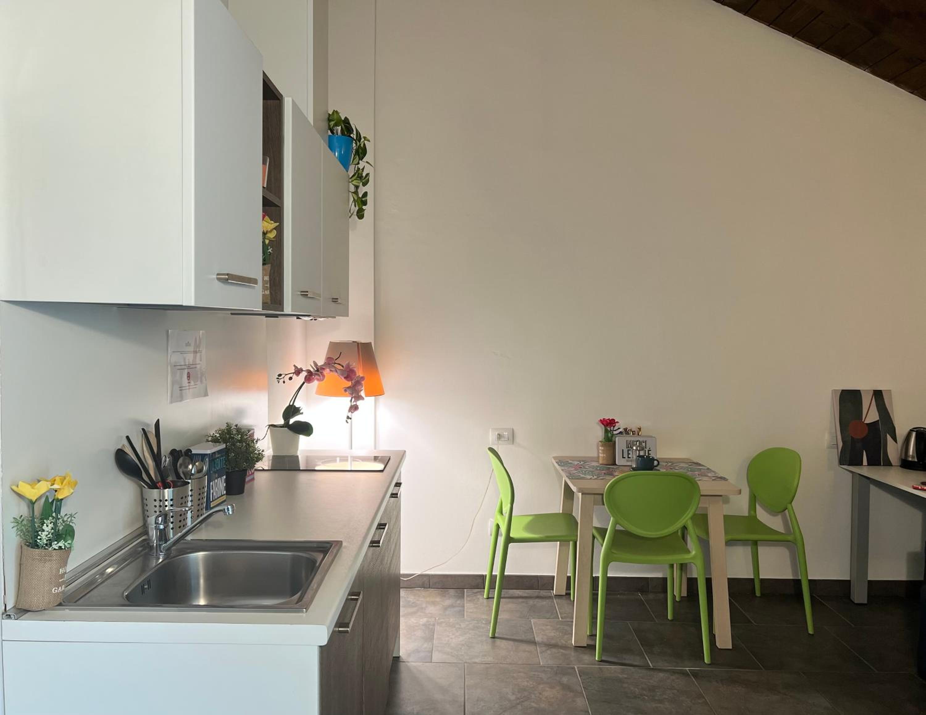 One-Bedroom Apartment - Photo 25