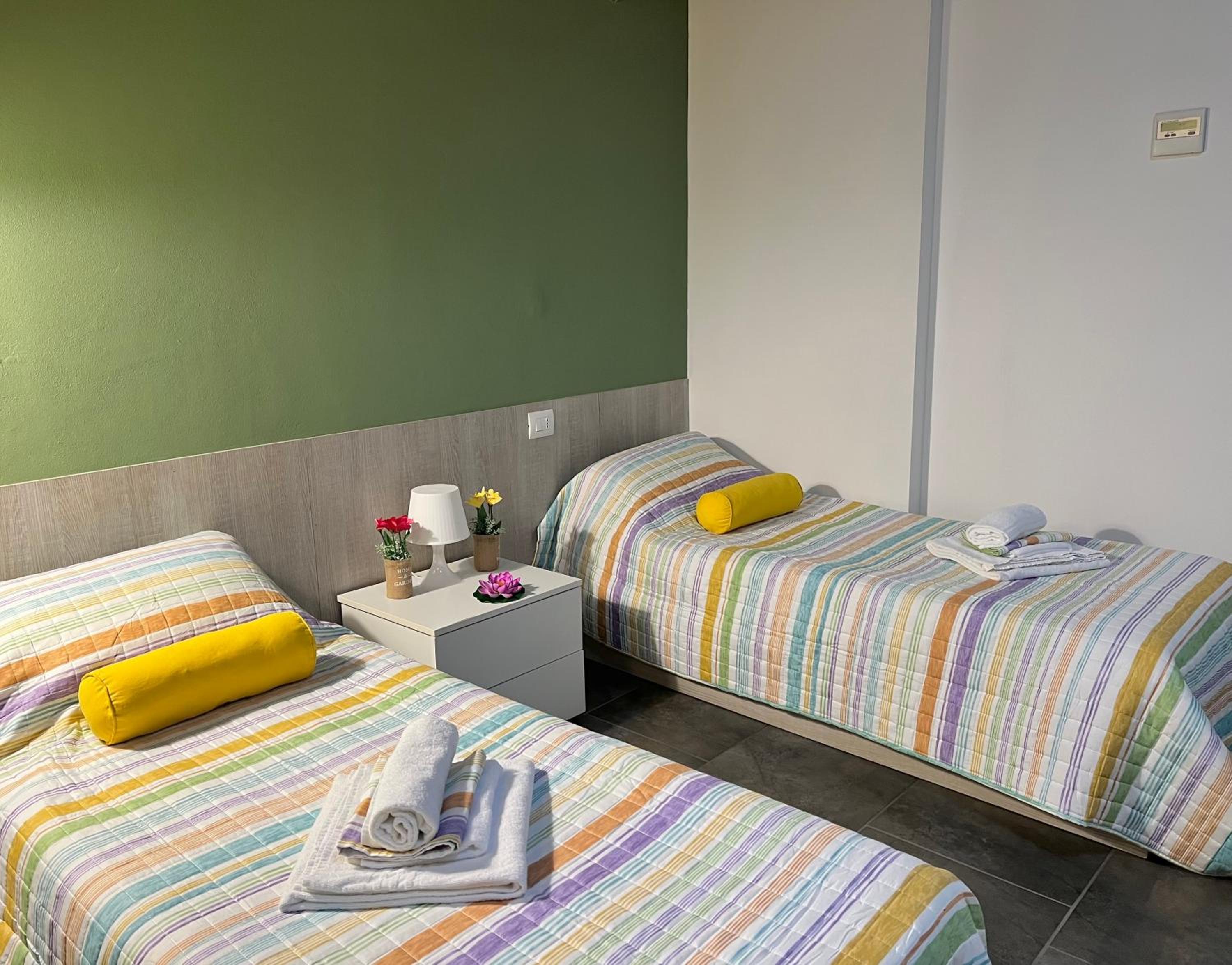 One-Bedroom Apartment - Photo 20