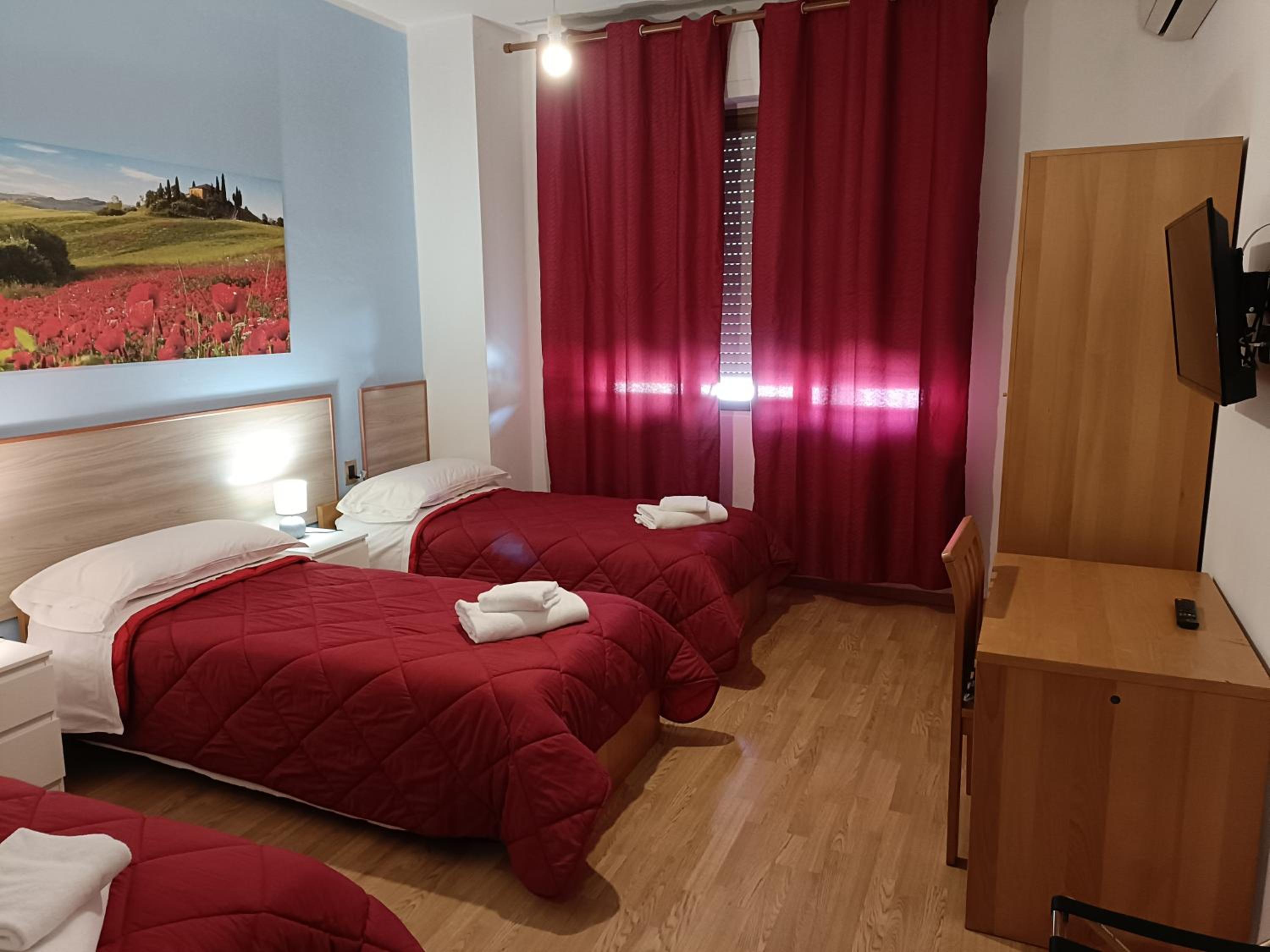 Basic Triple Room