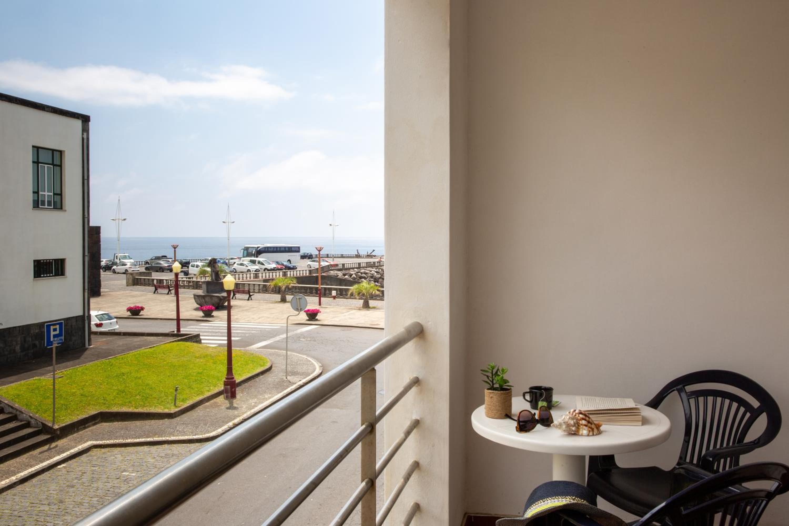 Twin Room with Sea View - Photo 2