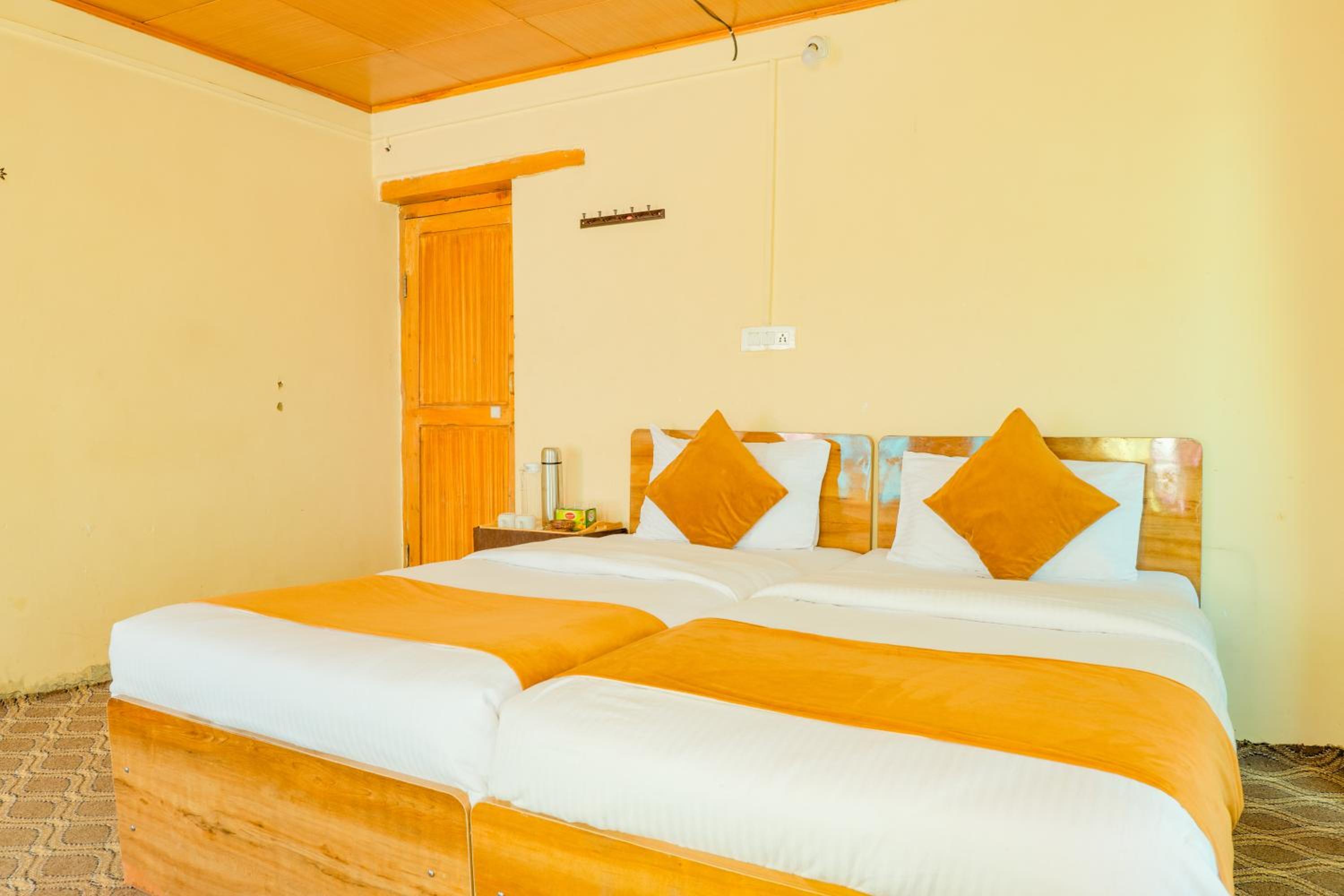 Double or Twin Room with Private External Bathroom photo 2