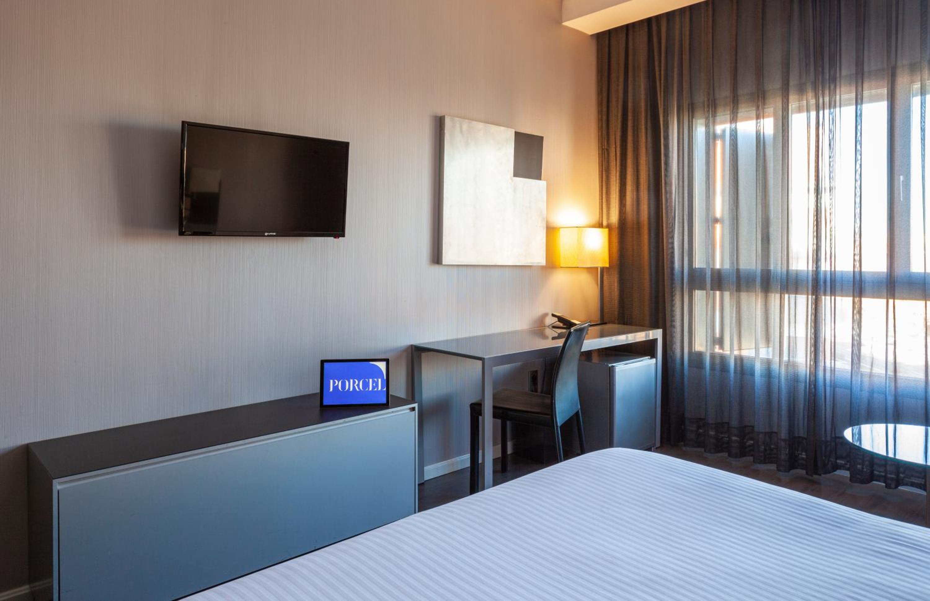 Double room, Guest room, 1 King thumbnail 6