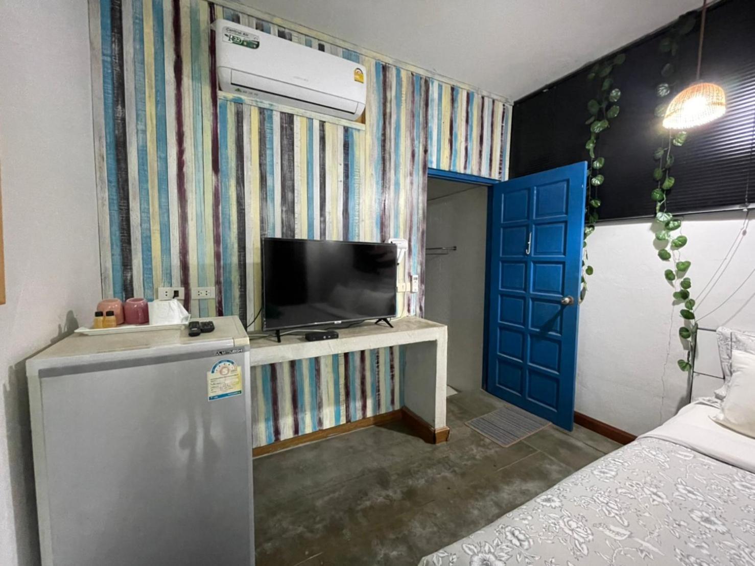 Standard Double Room - Photo 4
