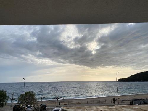 Apartment with Sea View photo 3