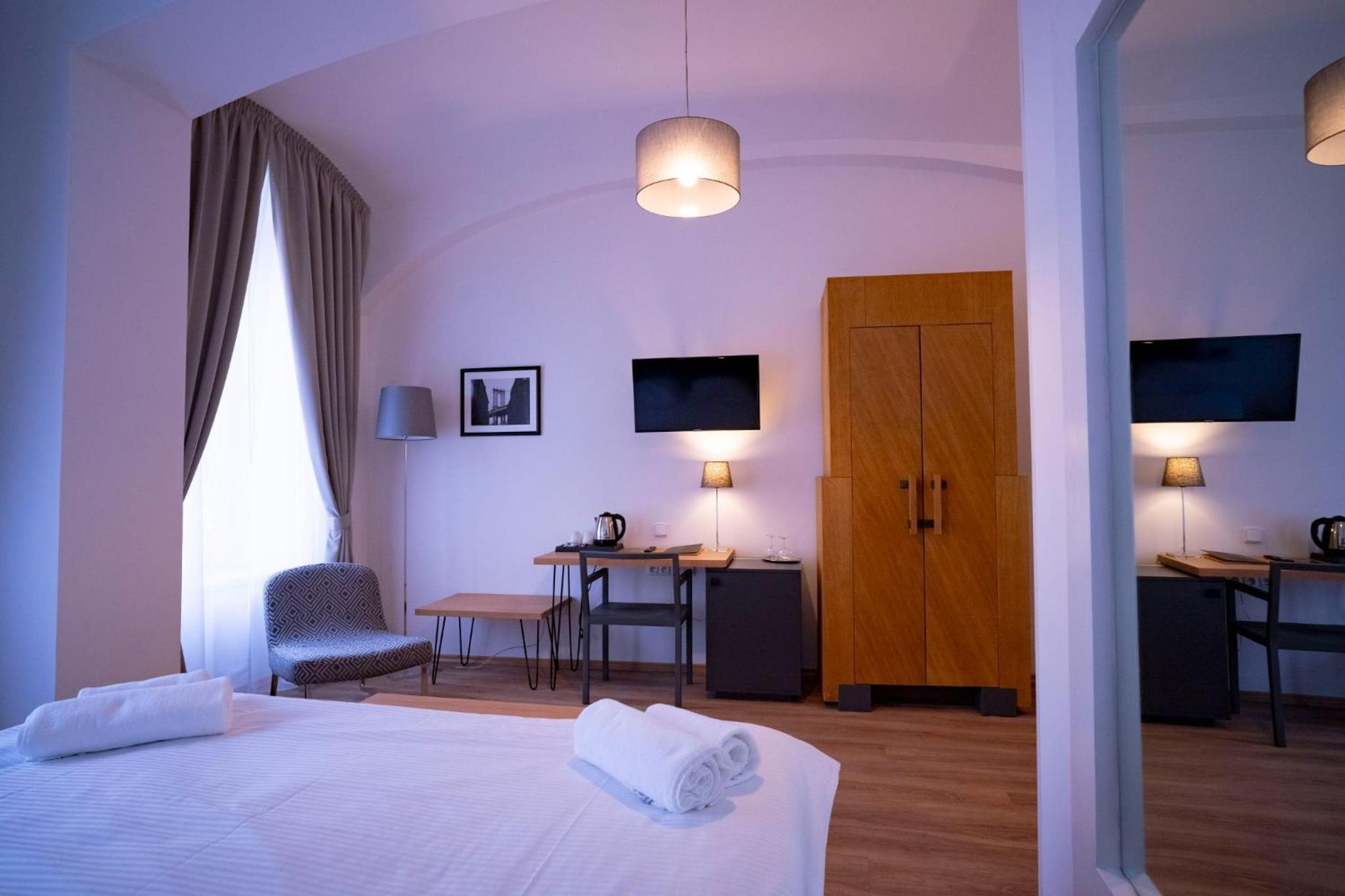 Superior Double or Twin Room photo 2