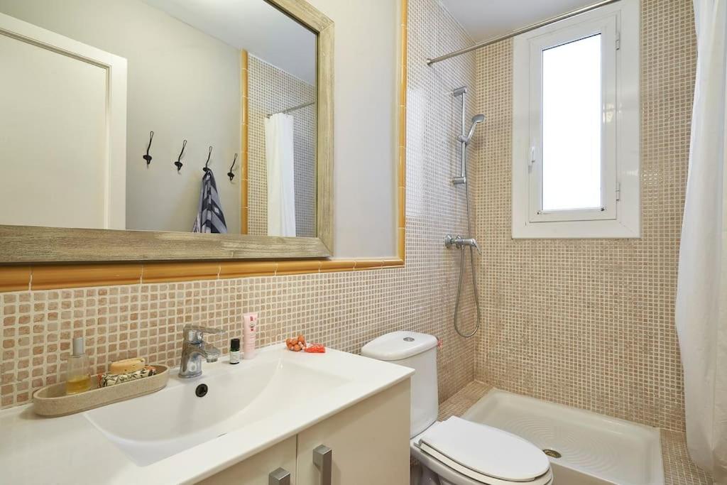 Two-Bedroom Apartment photo 2