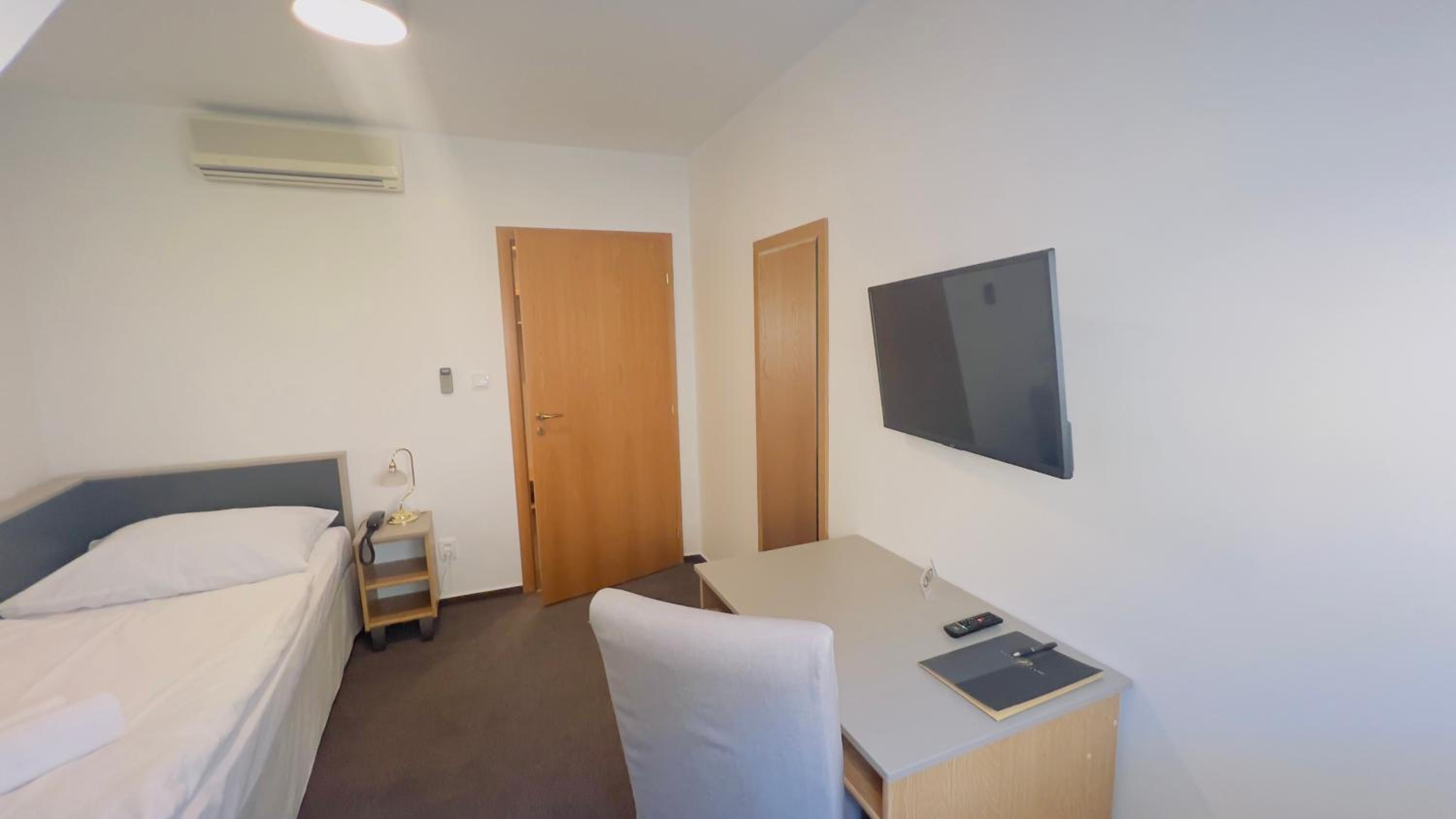 Single Room - Payer I photo 1