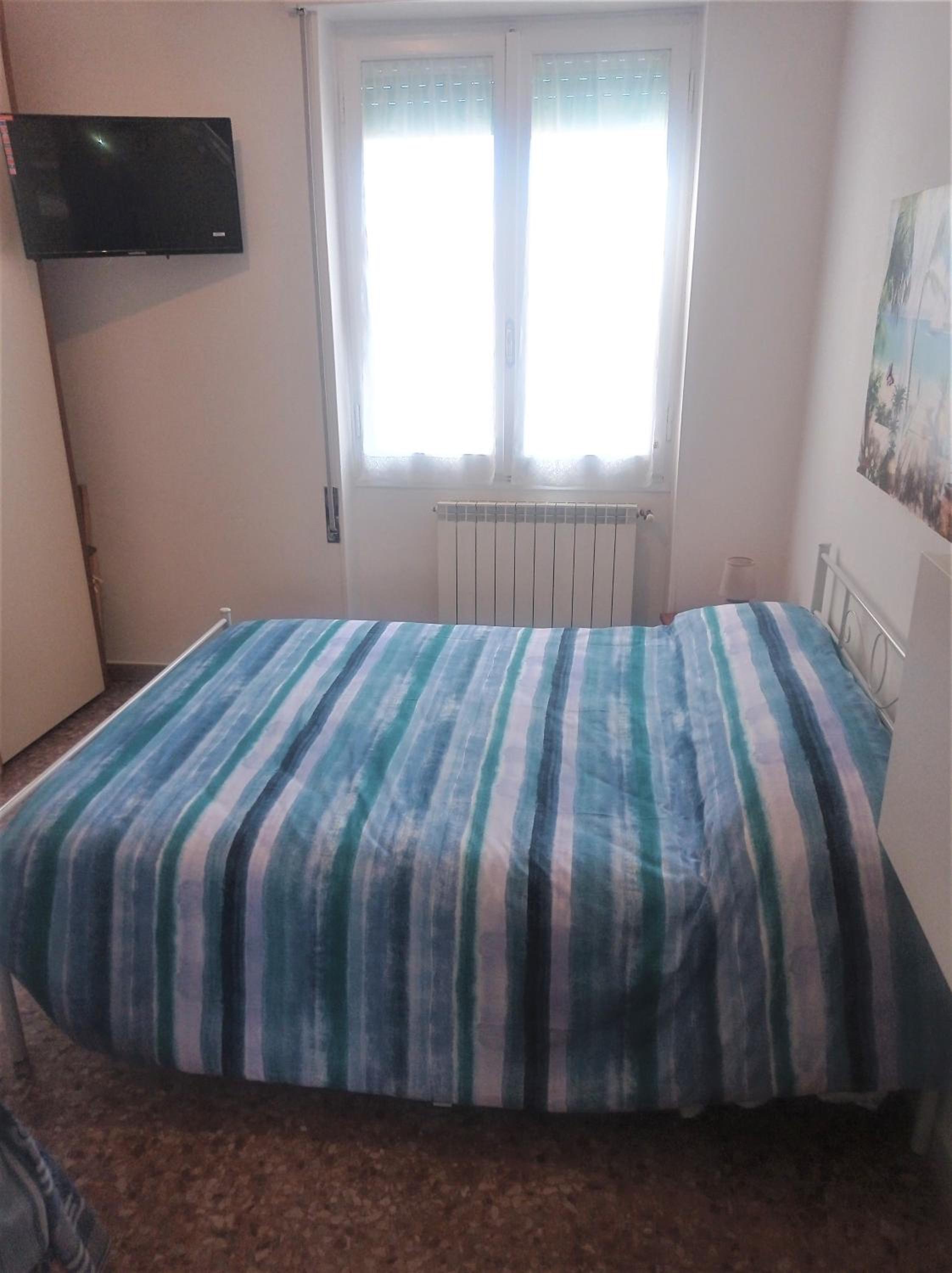 Standard Twin Room With Shared Bathroom