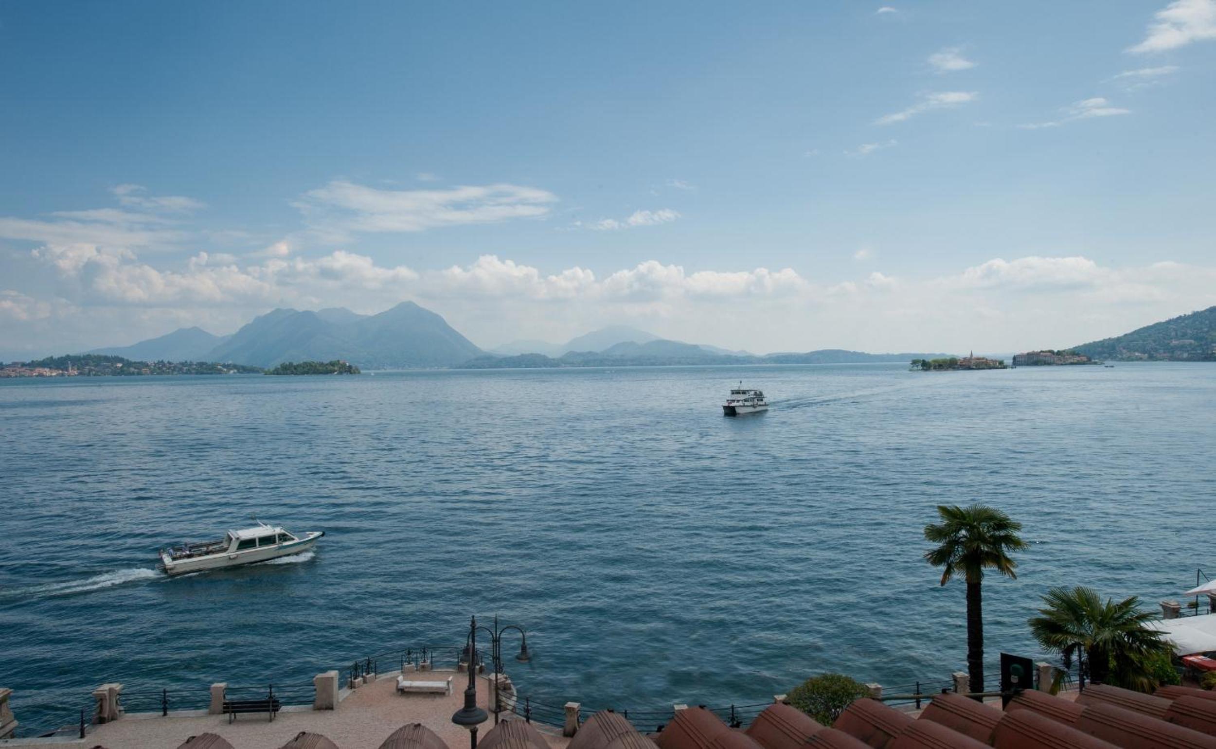 Quadruple Room with Lake View - Photo 3