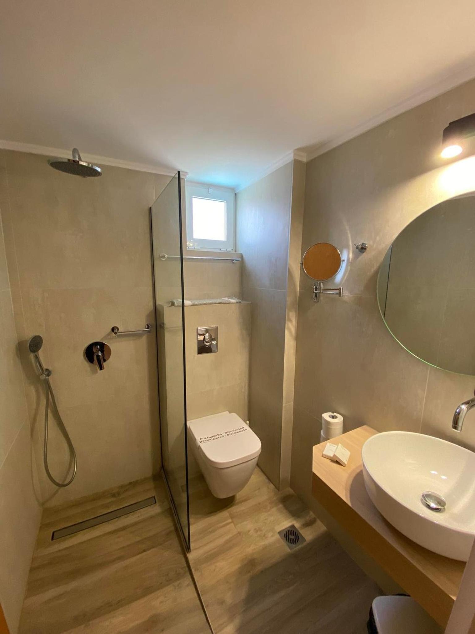 Deluxe Double Room - Photo 27