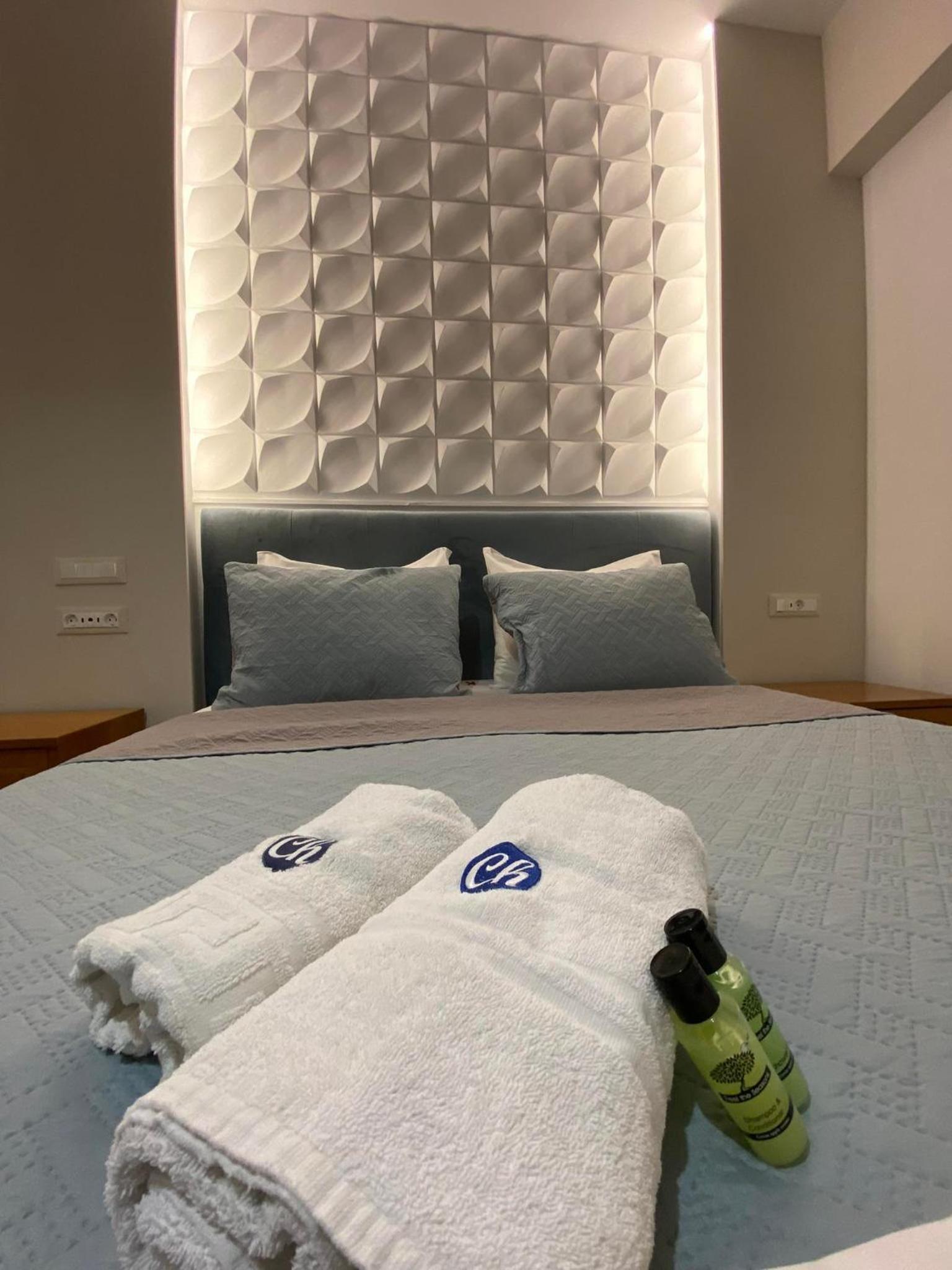 Deluxe Double Room - Photo 1