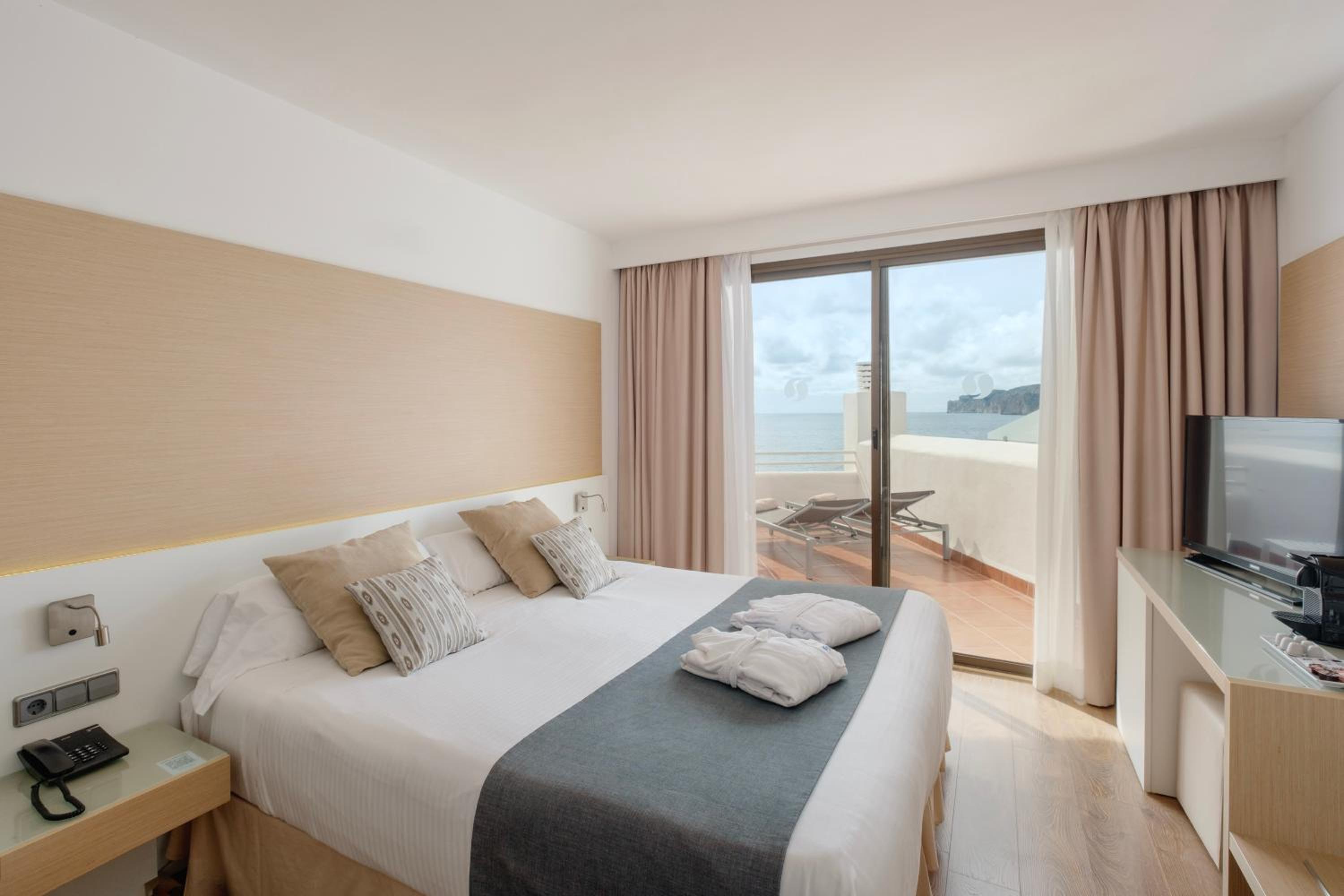 Suite with Sea View photo 3