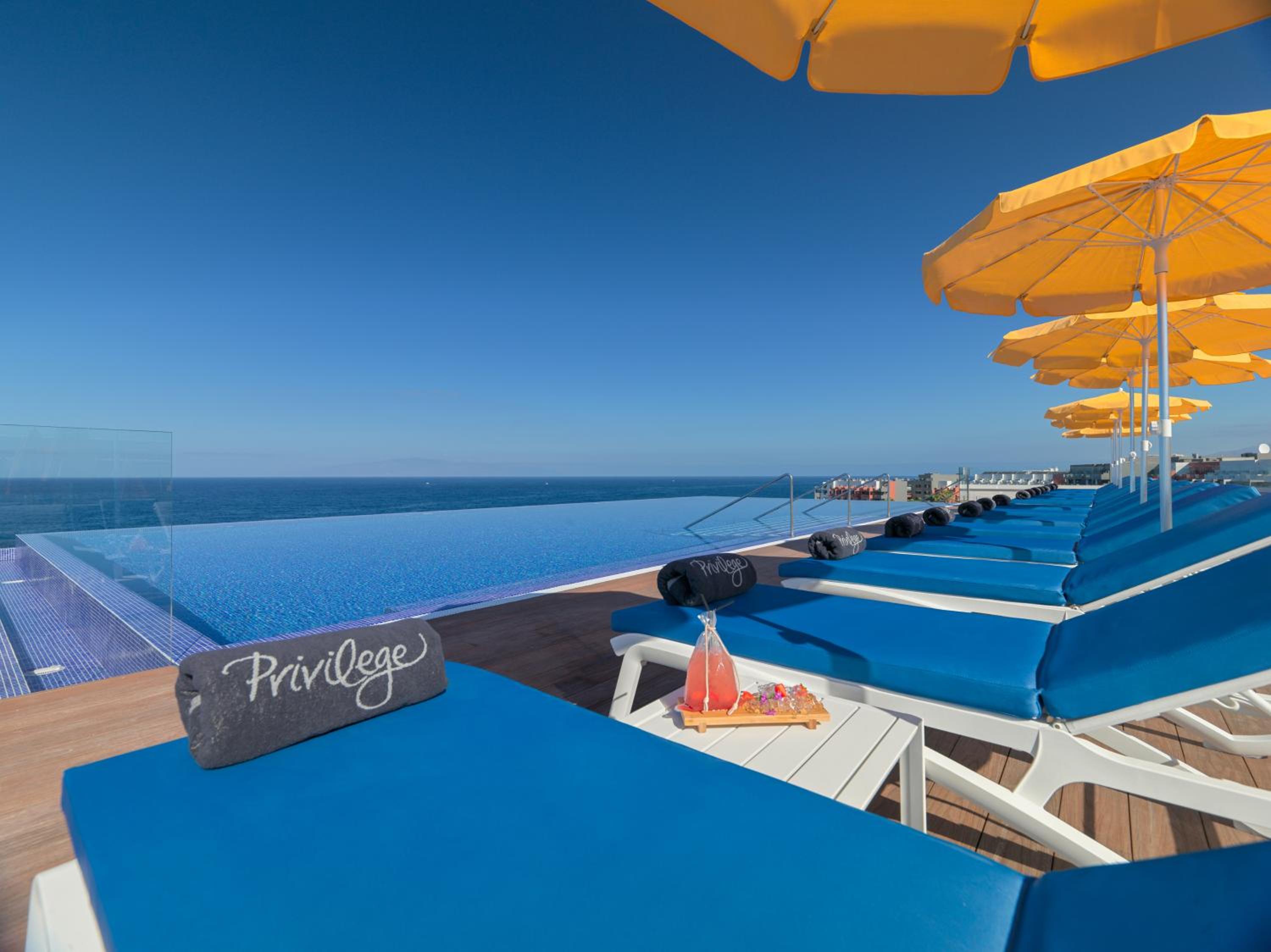 Junior Suite Privilege (2 Adults)