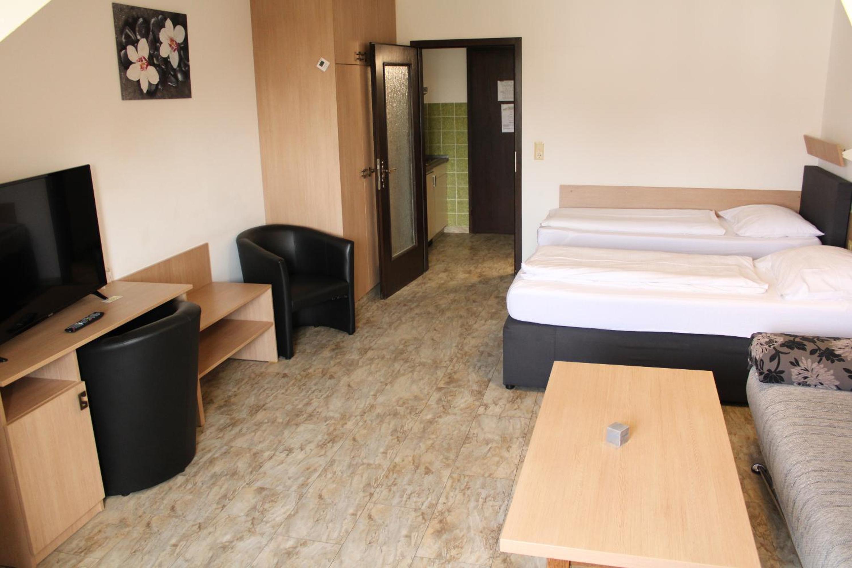Studio Apartment - Twin Room without Balcony