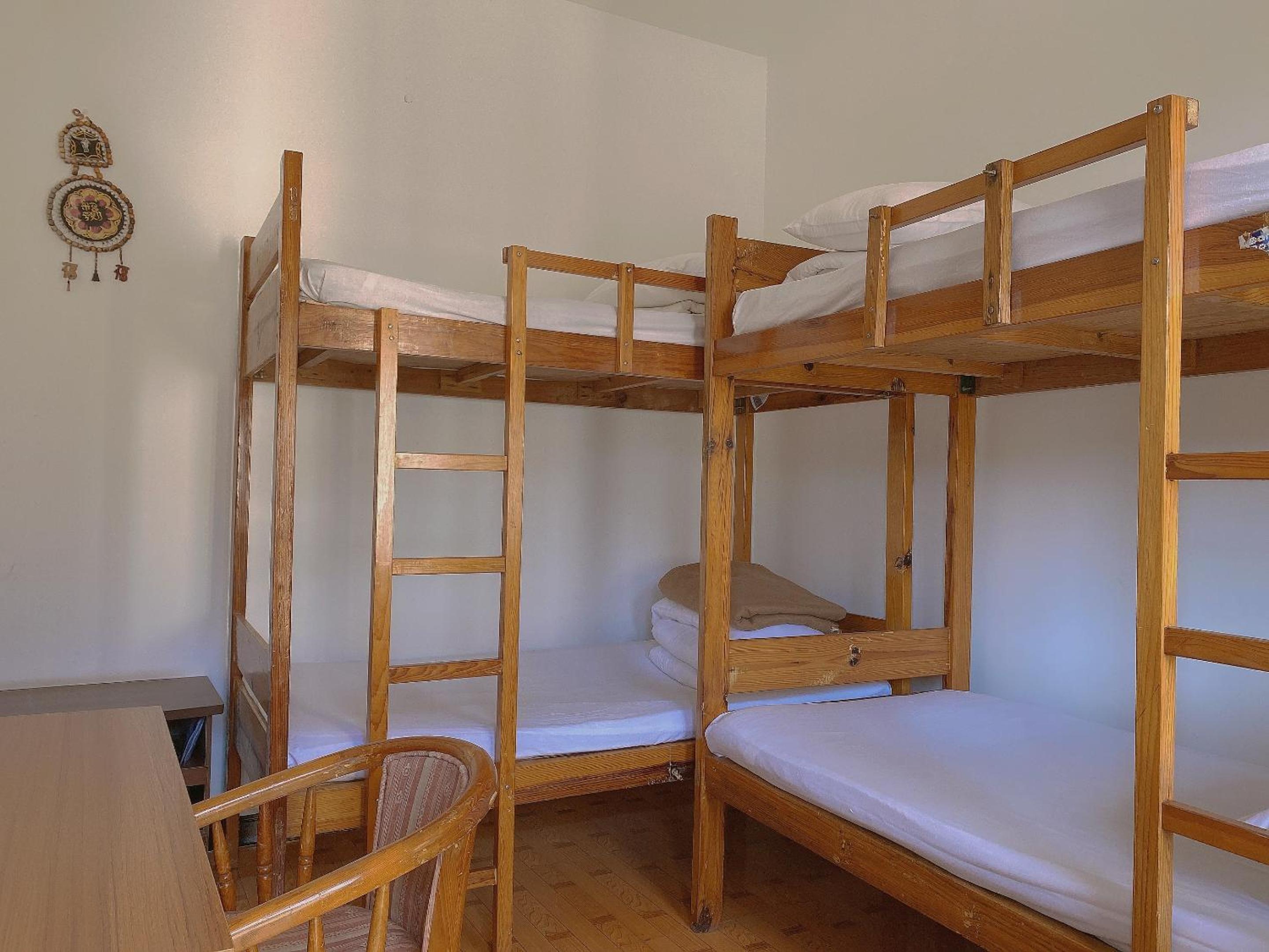 Bed in 4-Bed Dormitory Room photo 2