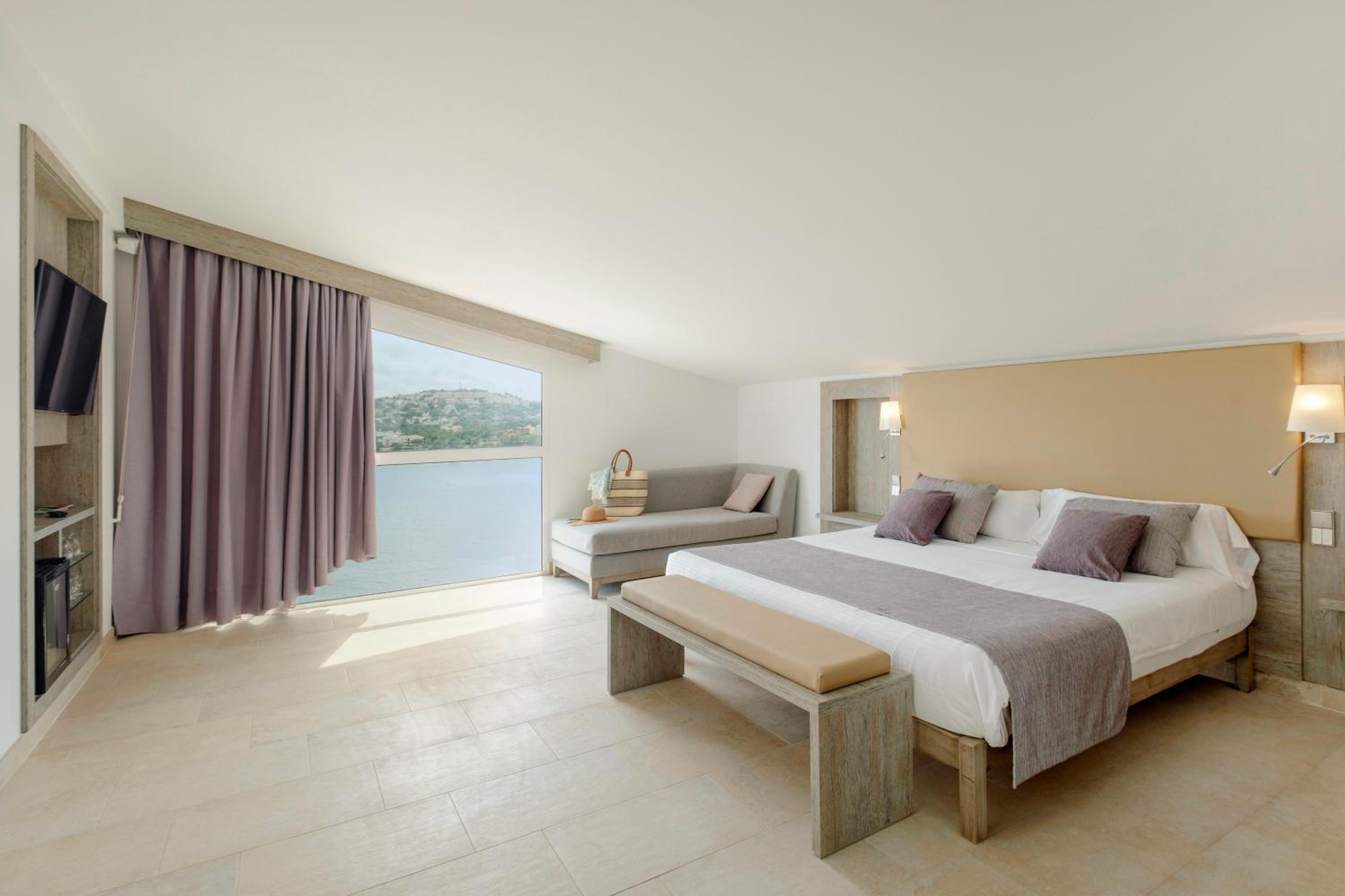 Luxury Apartment with Sea View photo 3