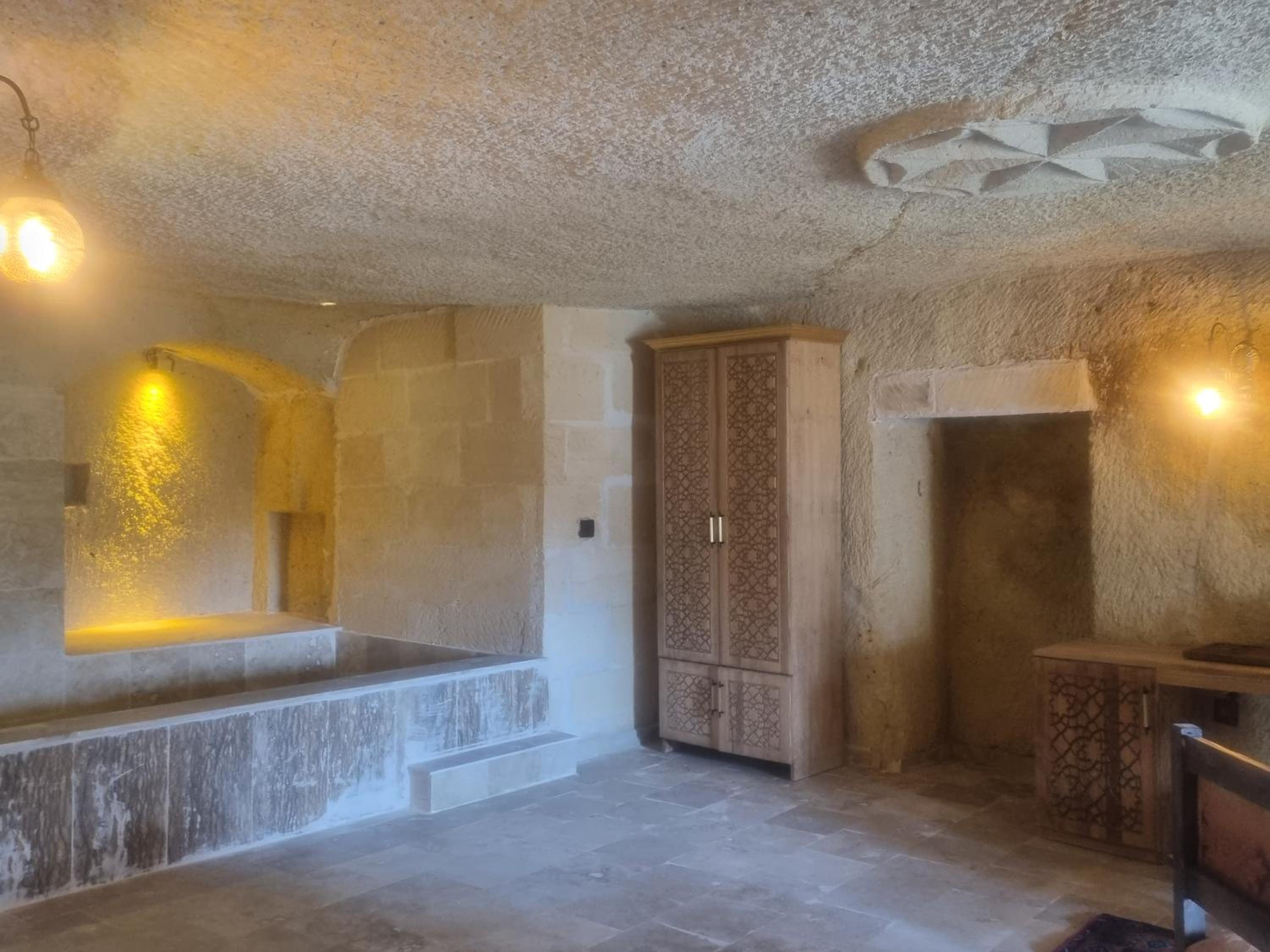 Deluxe King Room photo 3