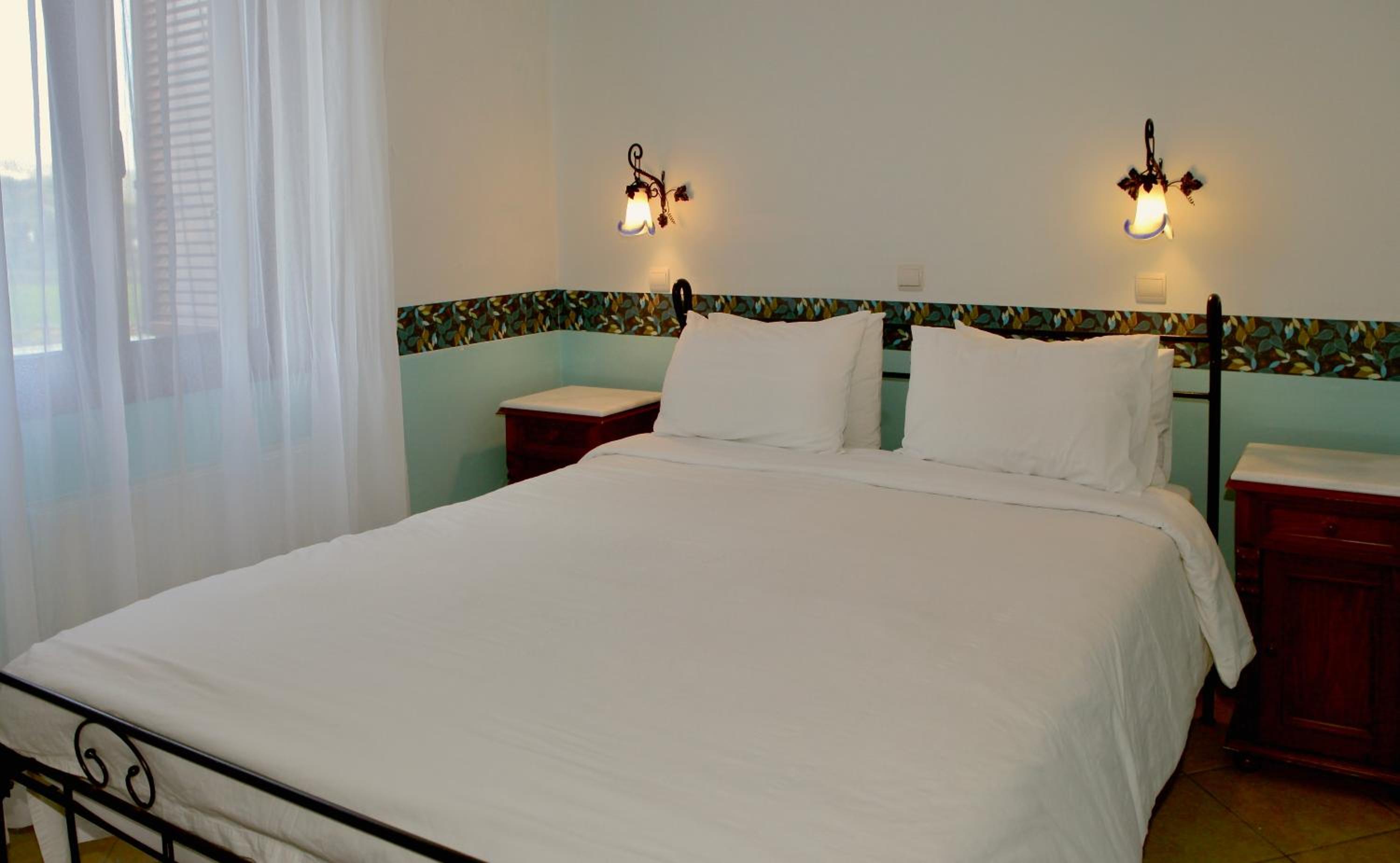 One-Bedroom Apartment (4 Adults) photo 3
