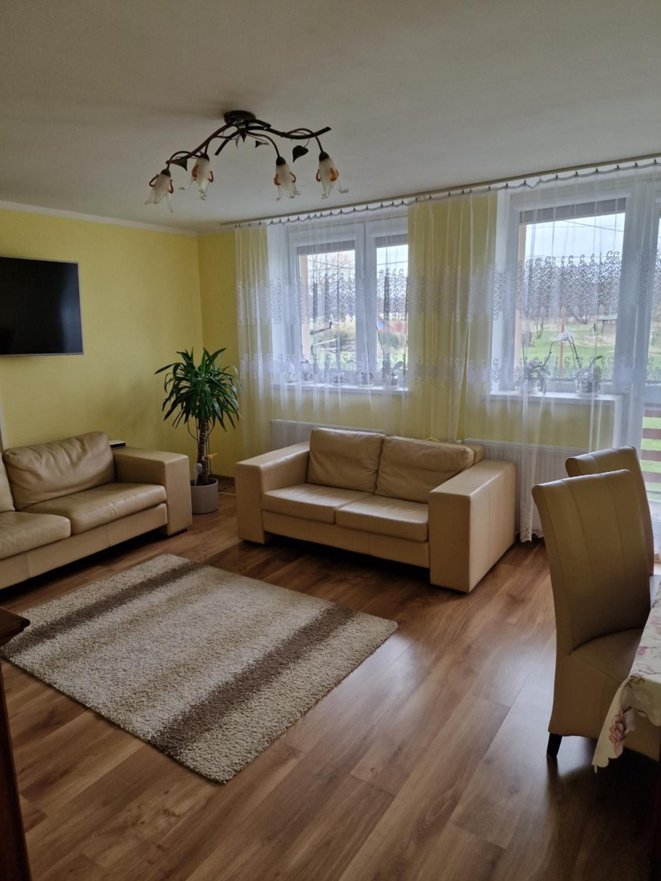 Two-Bedroom Apartment - Photo 7