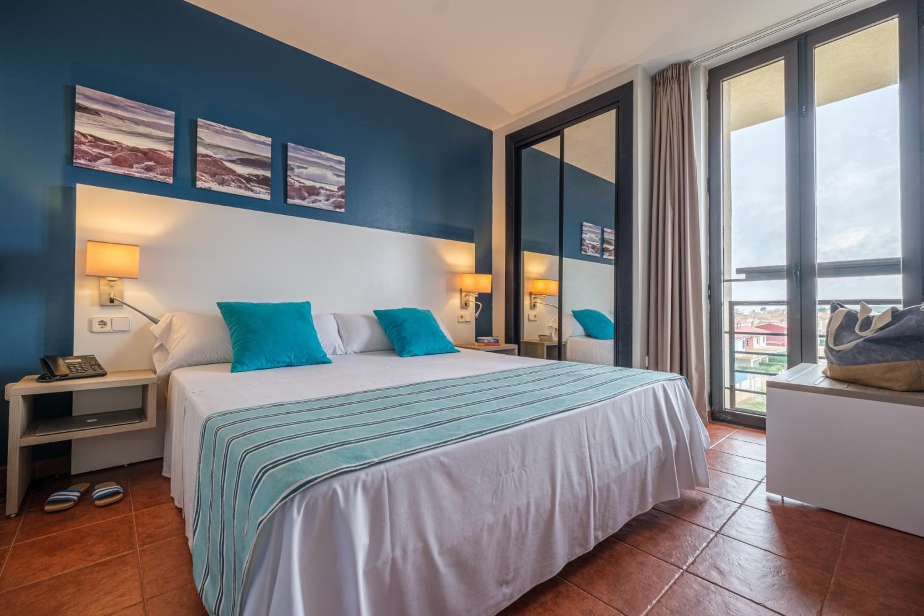 Junior Suite with Sea View - Photo 1