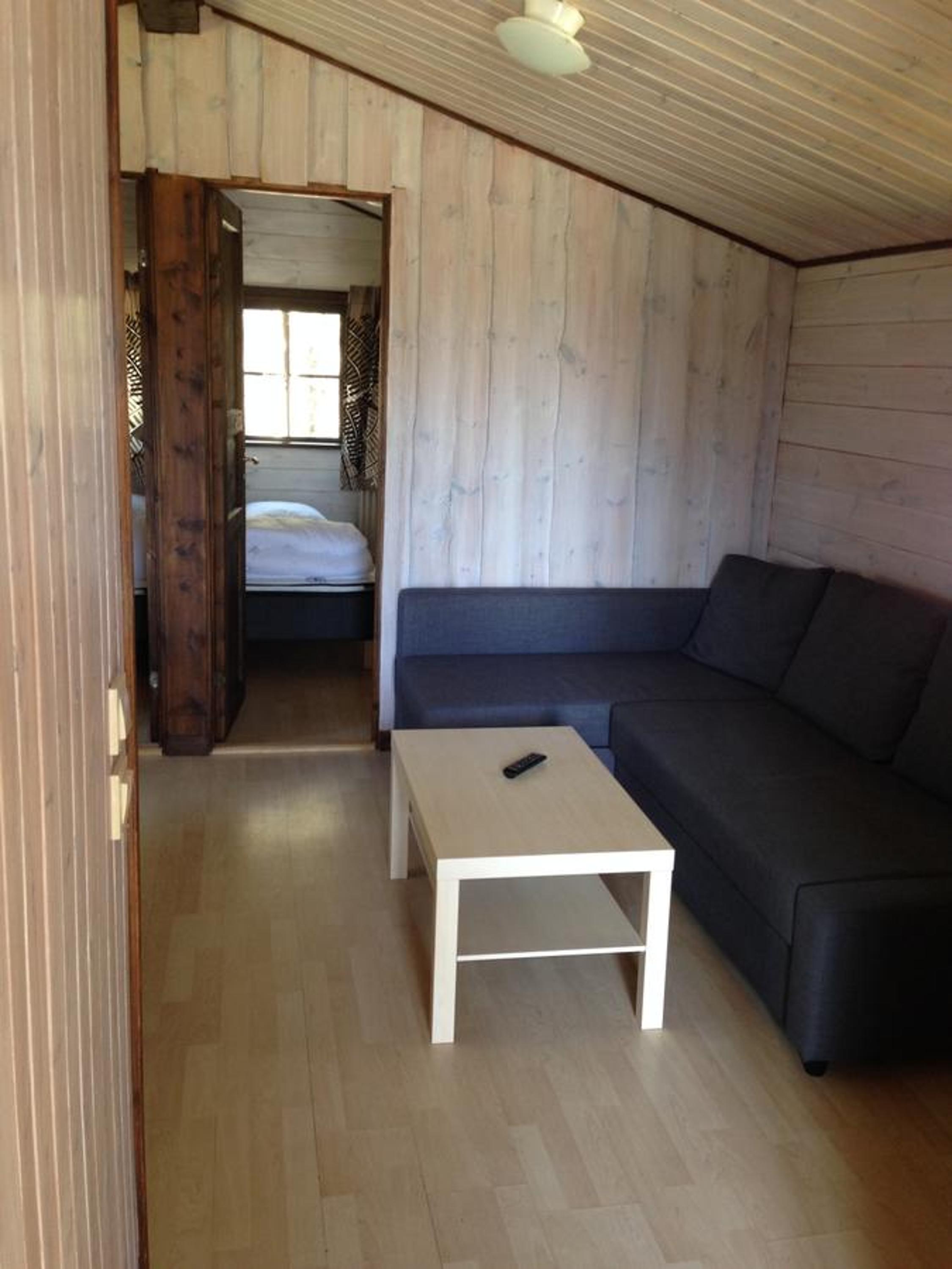Two-Bedroom Cottage - Photo 6