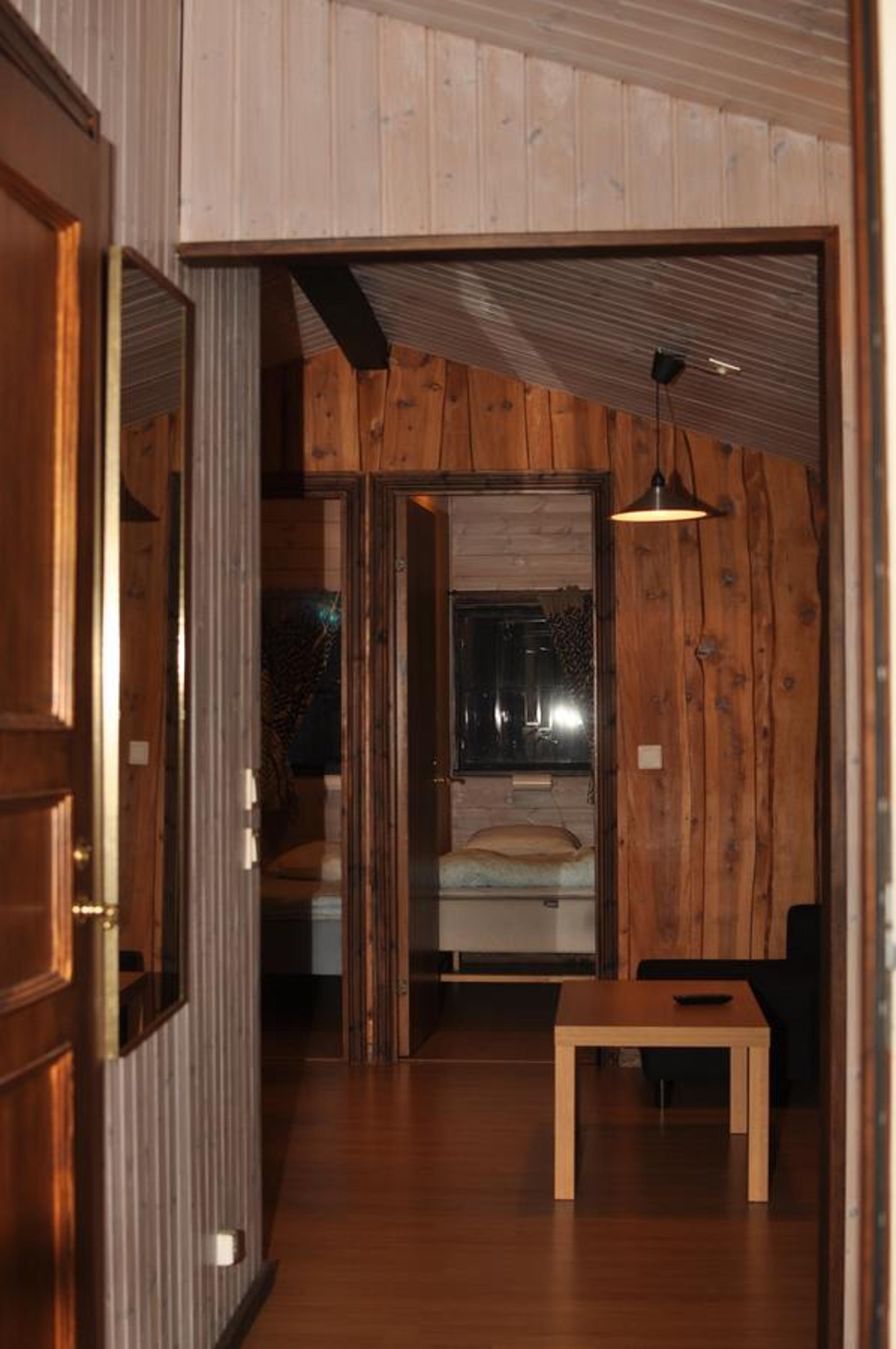 Two-Bedroom Cottage - Photo 9