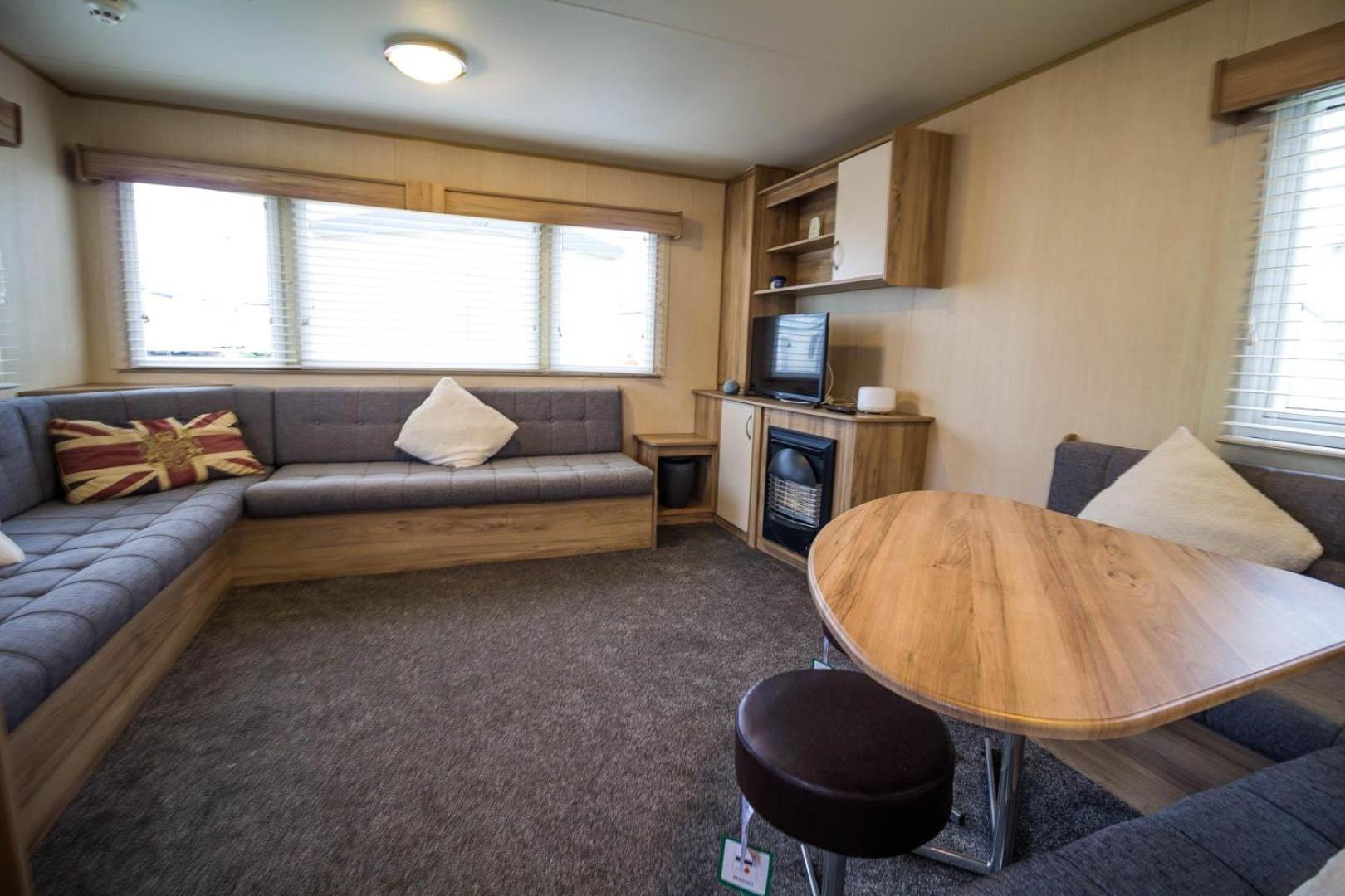 Mobile Home photo 1