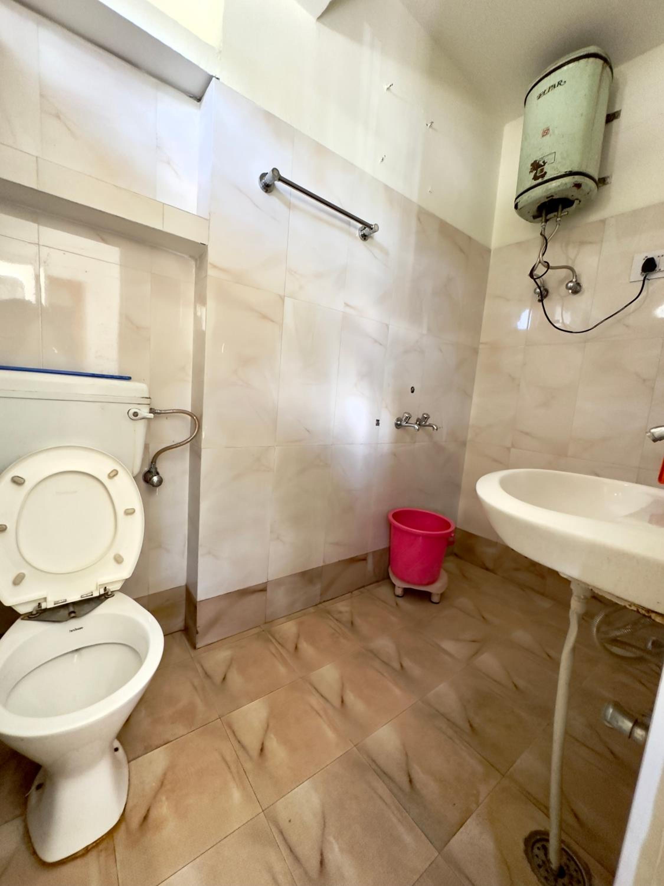 Budget Double Room photo 2