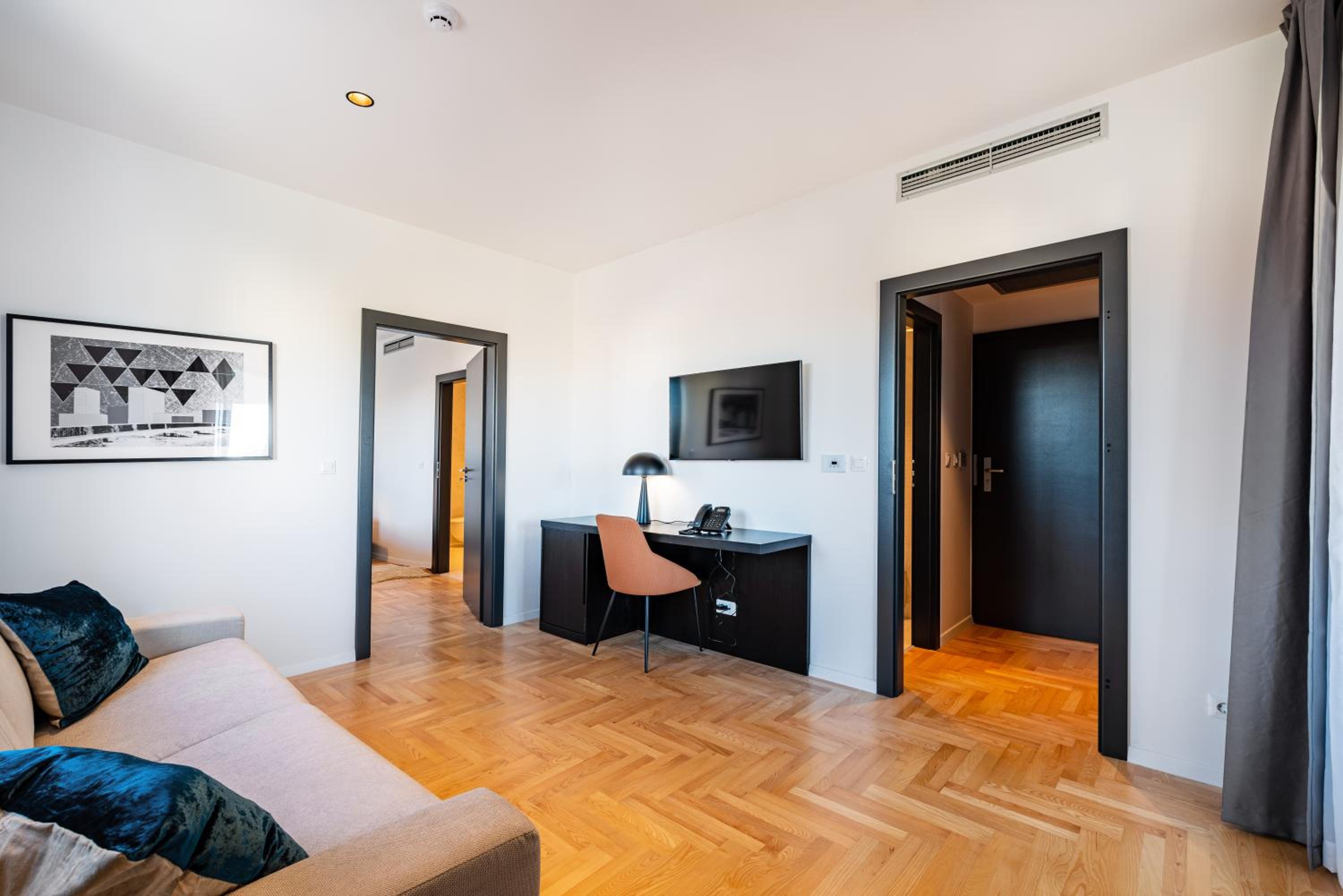 Suite with Terrace - Photo 22