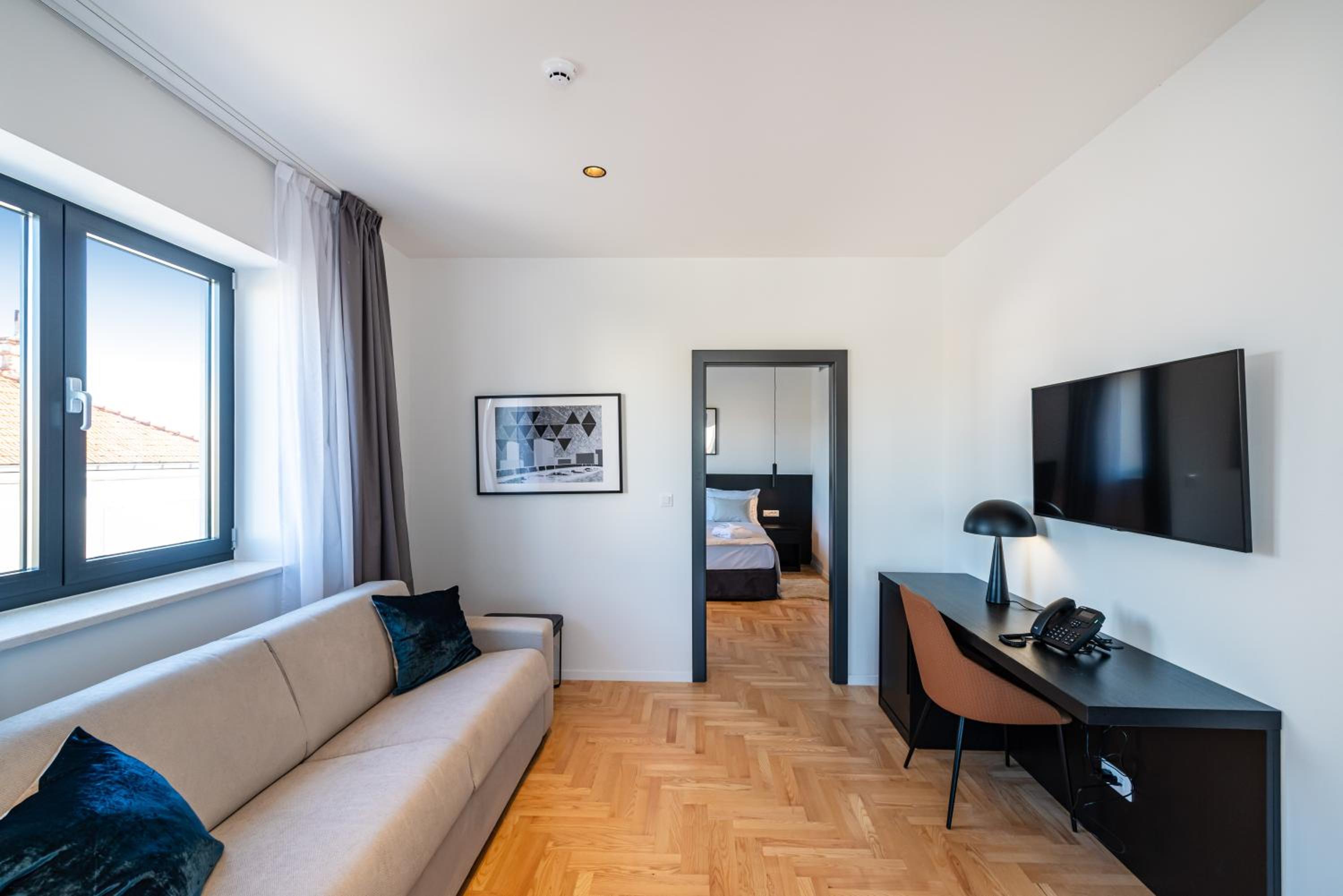 Suite with Terrace - Photo 2