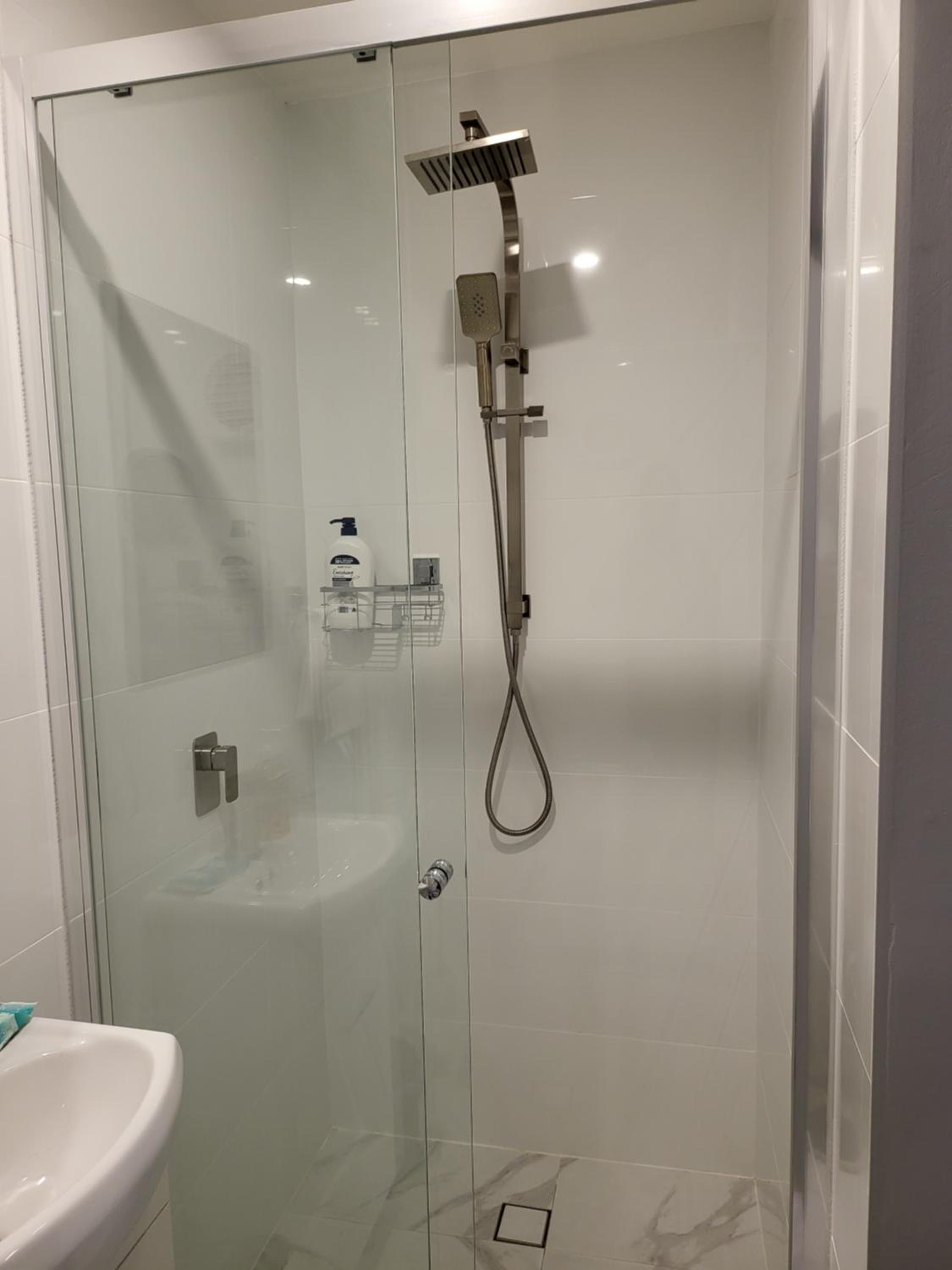 Double Room with Private Bathroom - Photo 3