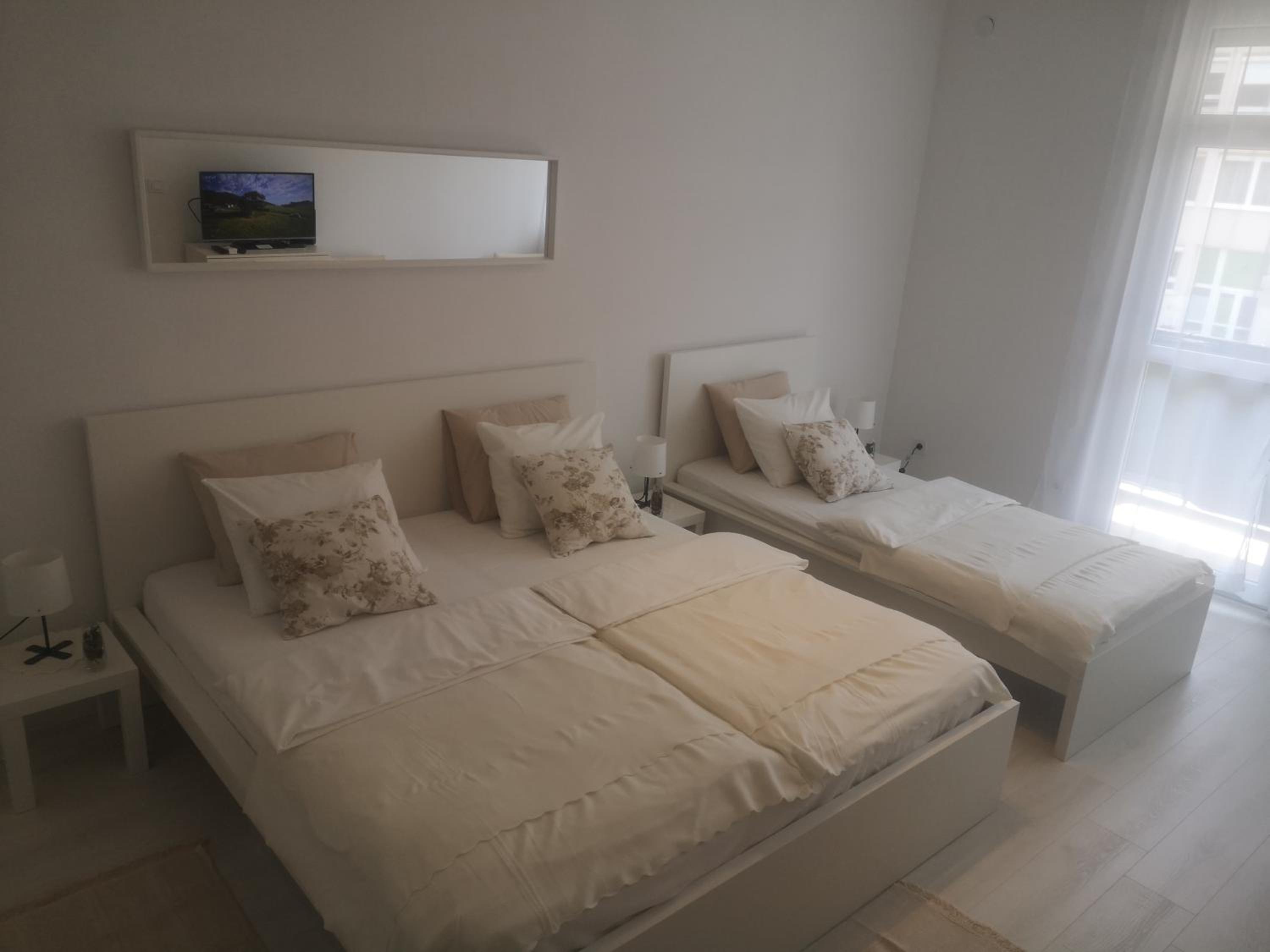 Apartment photo 3
