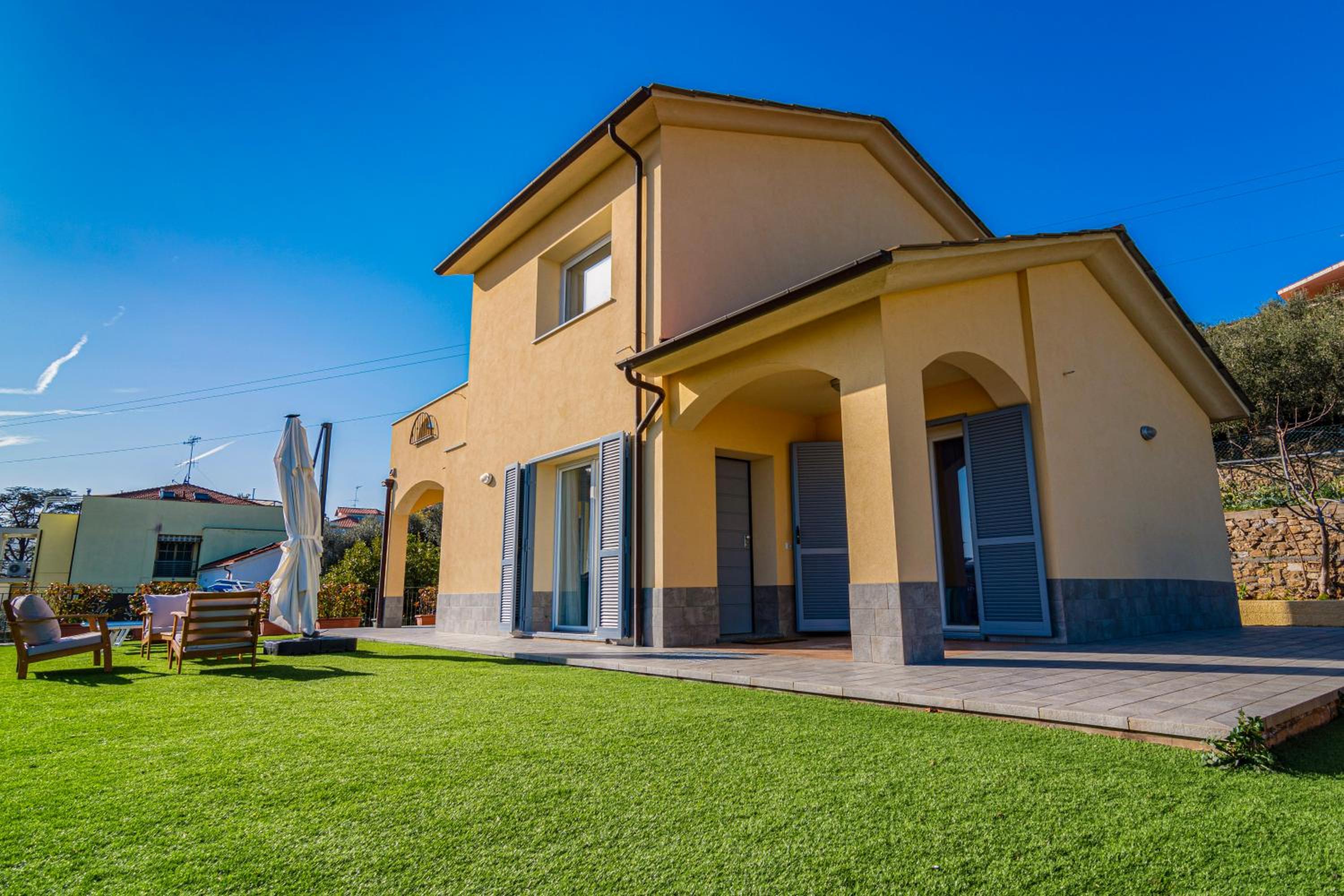 Villa photo 3