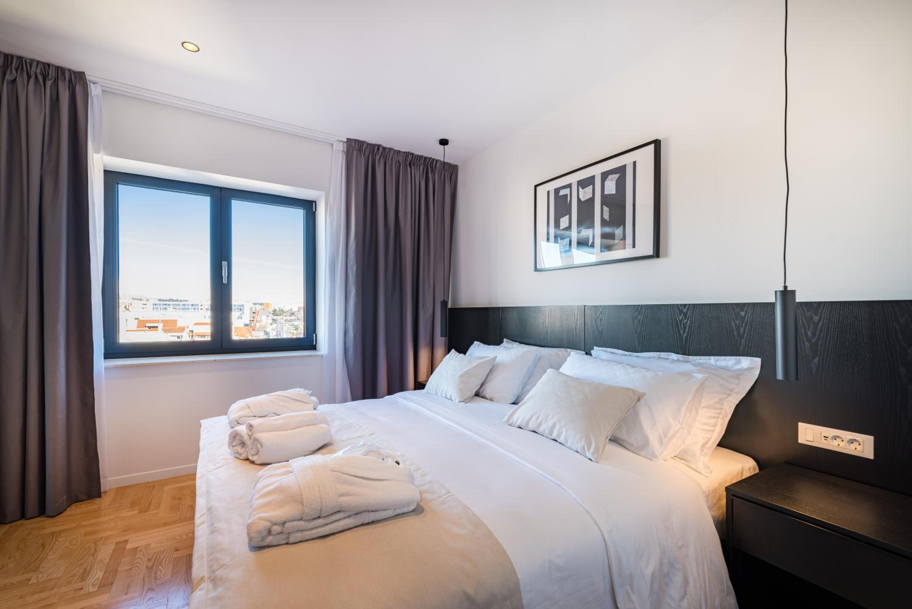 Suite with Balcony - Photo 7