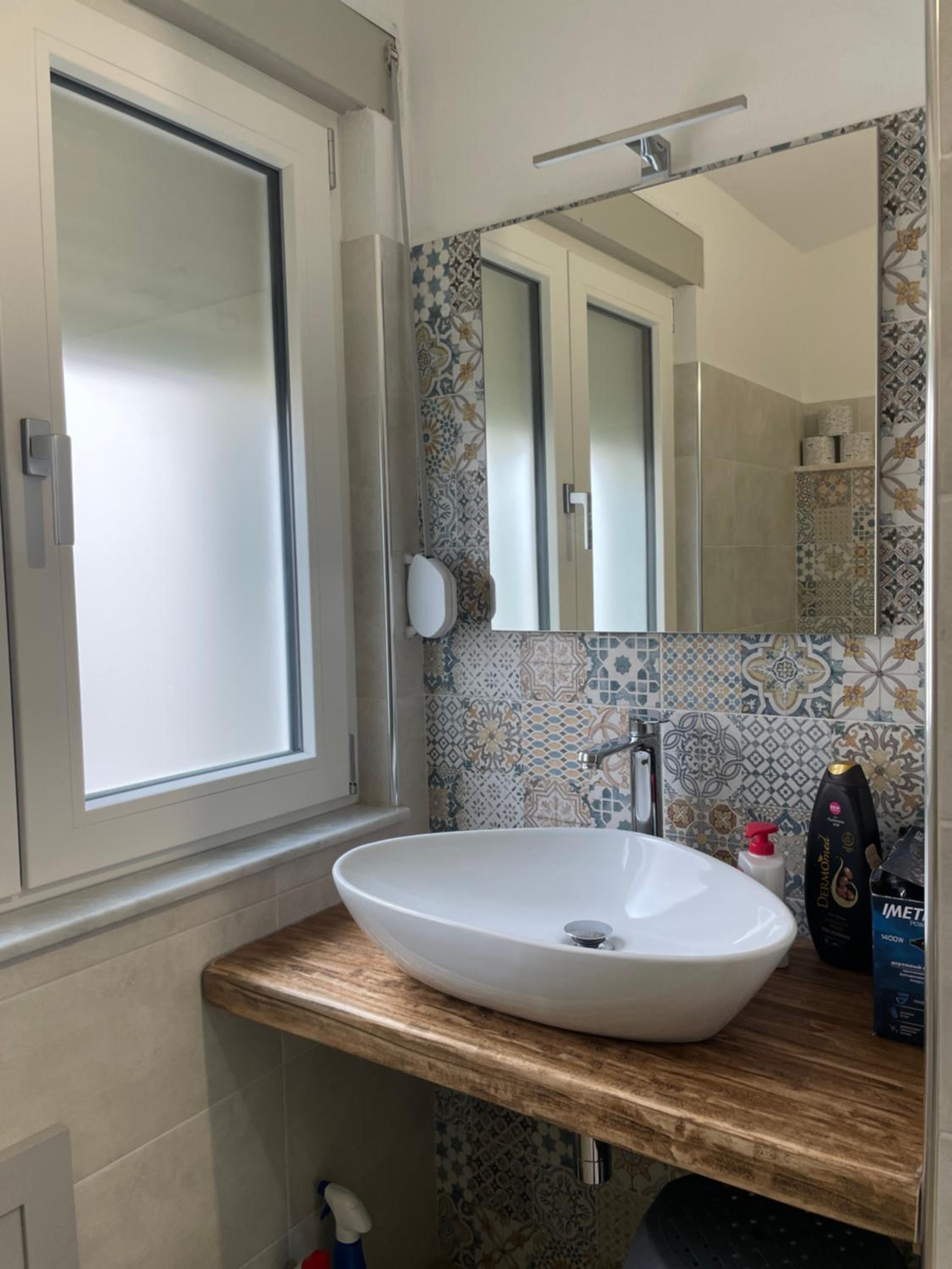 Double or Twin Room with Private Bathroom