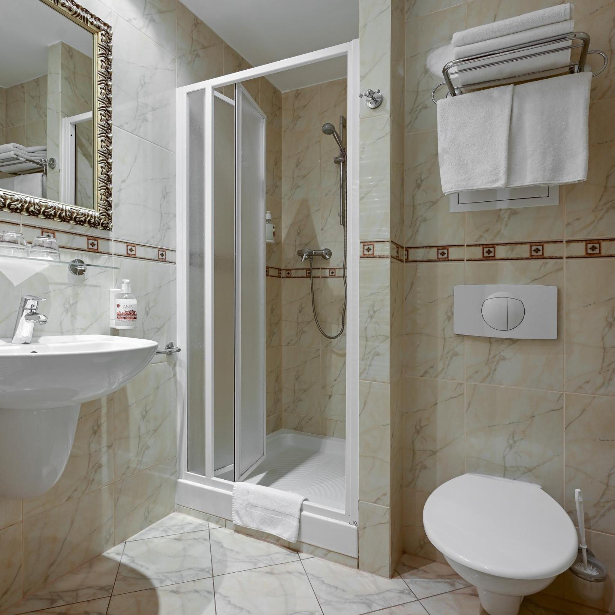 Standard Room - Photo 4