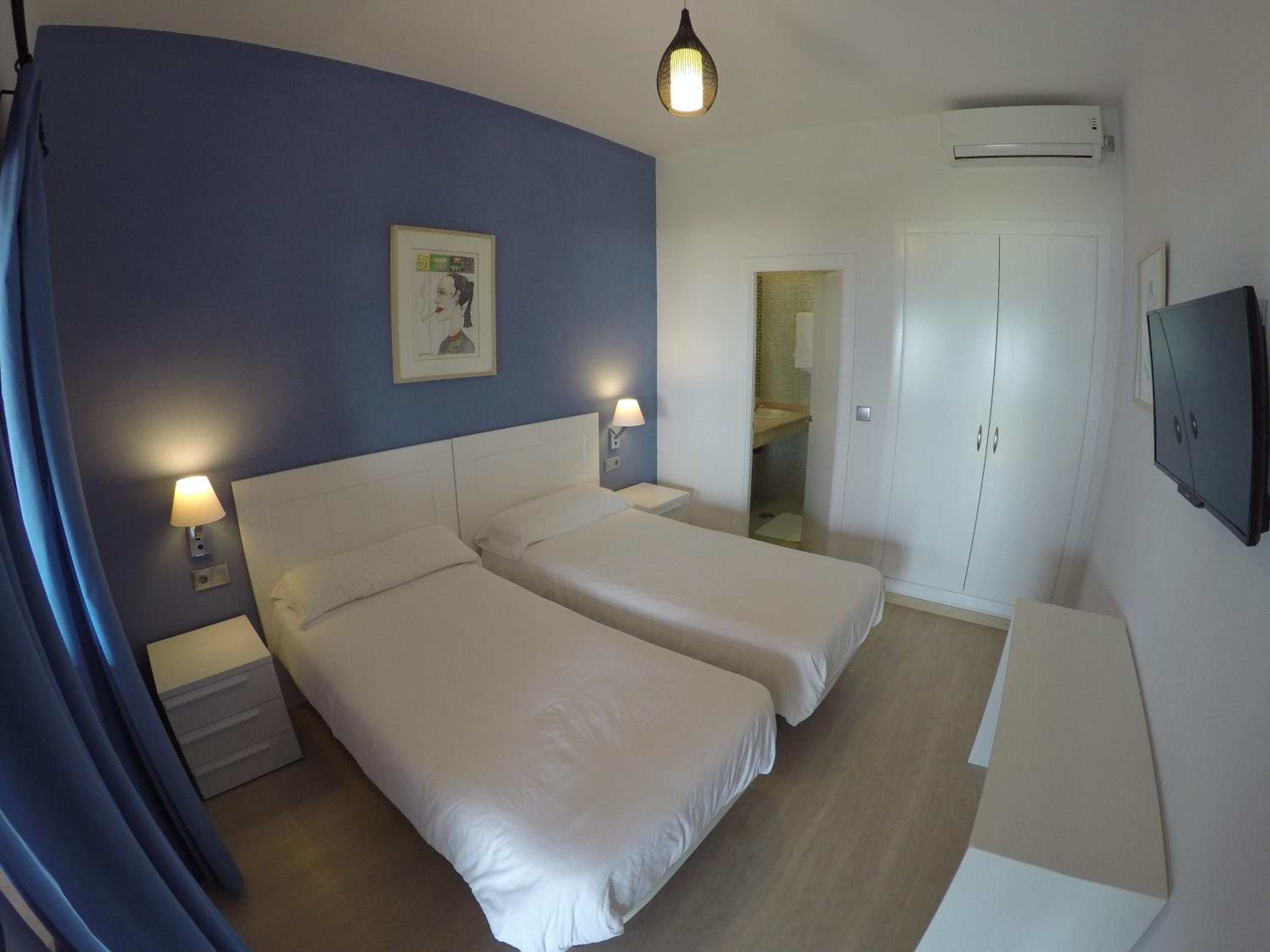Twin Room with Terrace (no sea view) photo 3