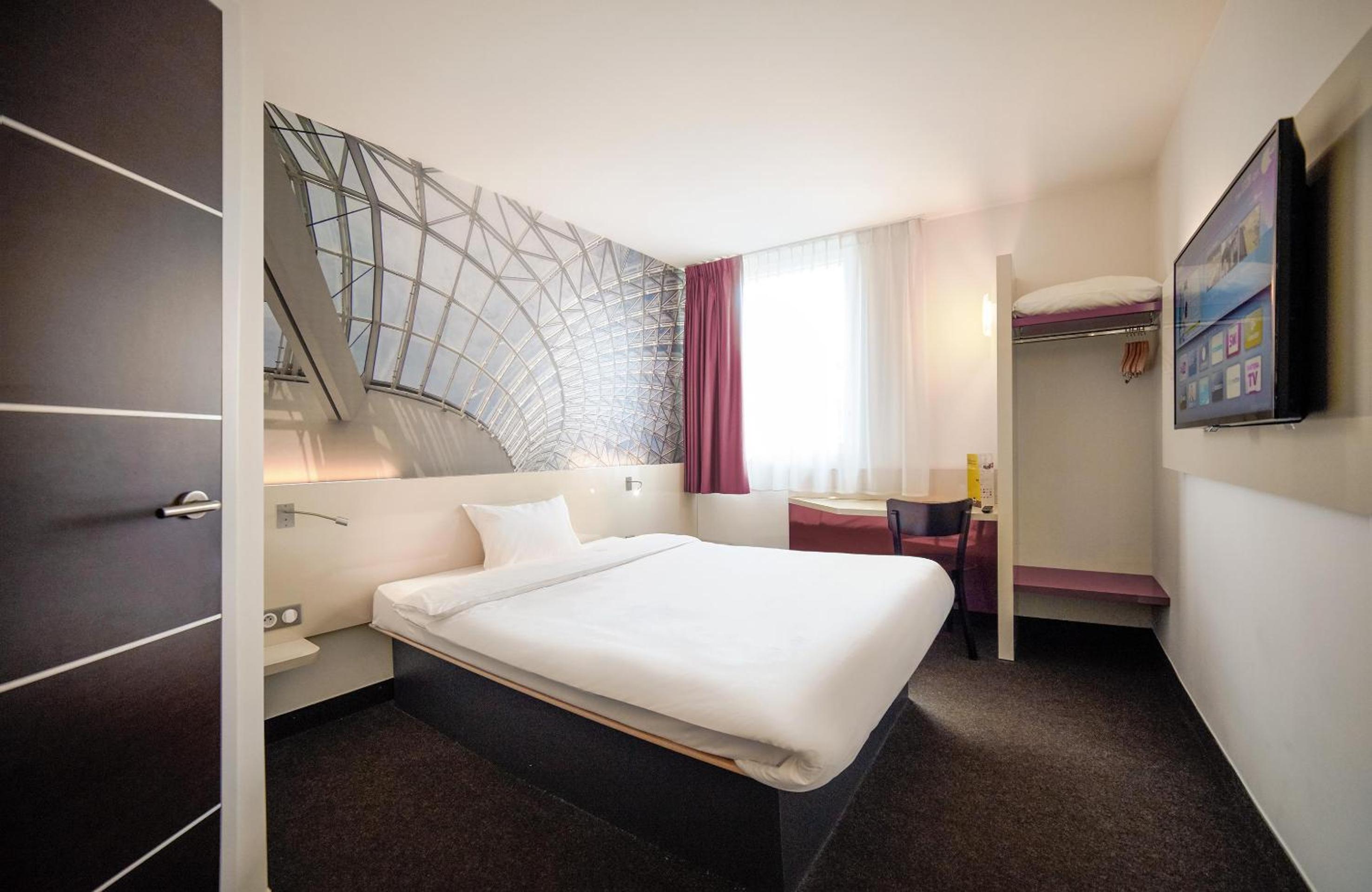 Standard Double Room - Photo 1