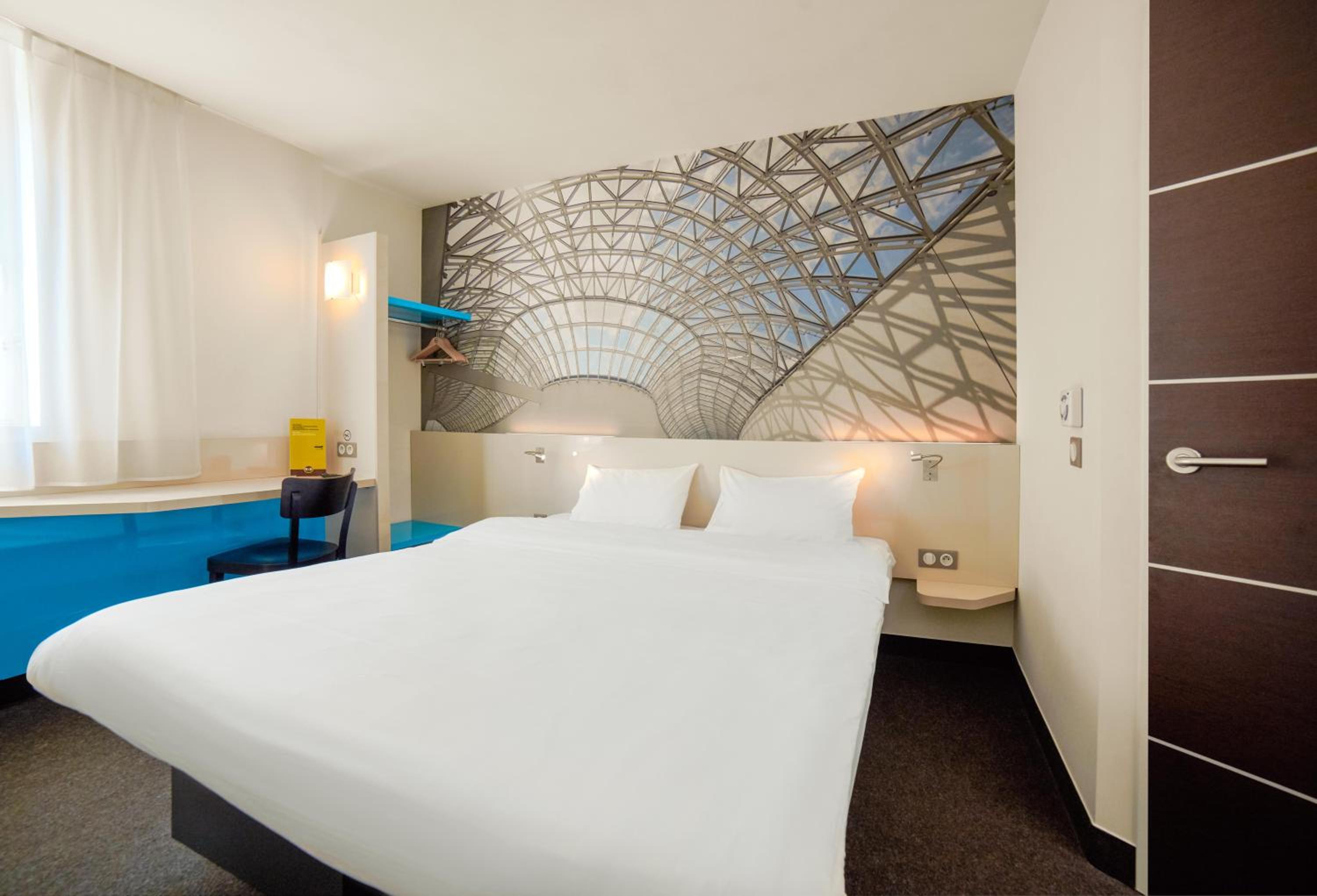 Standard Double Room - Photo 3