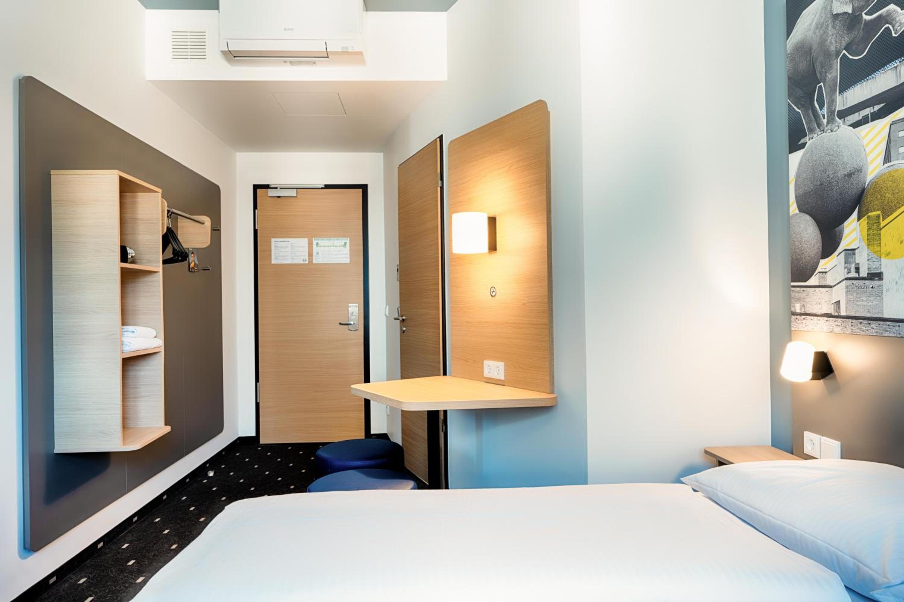 Double Room - Photo 4