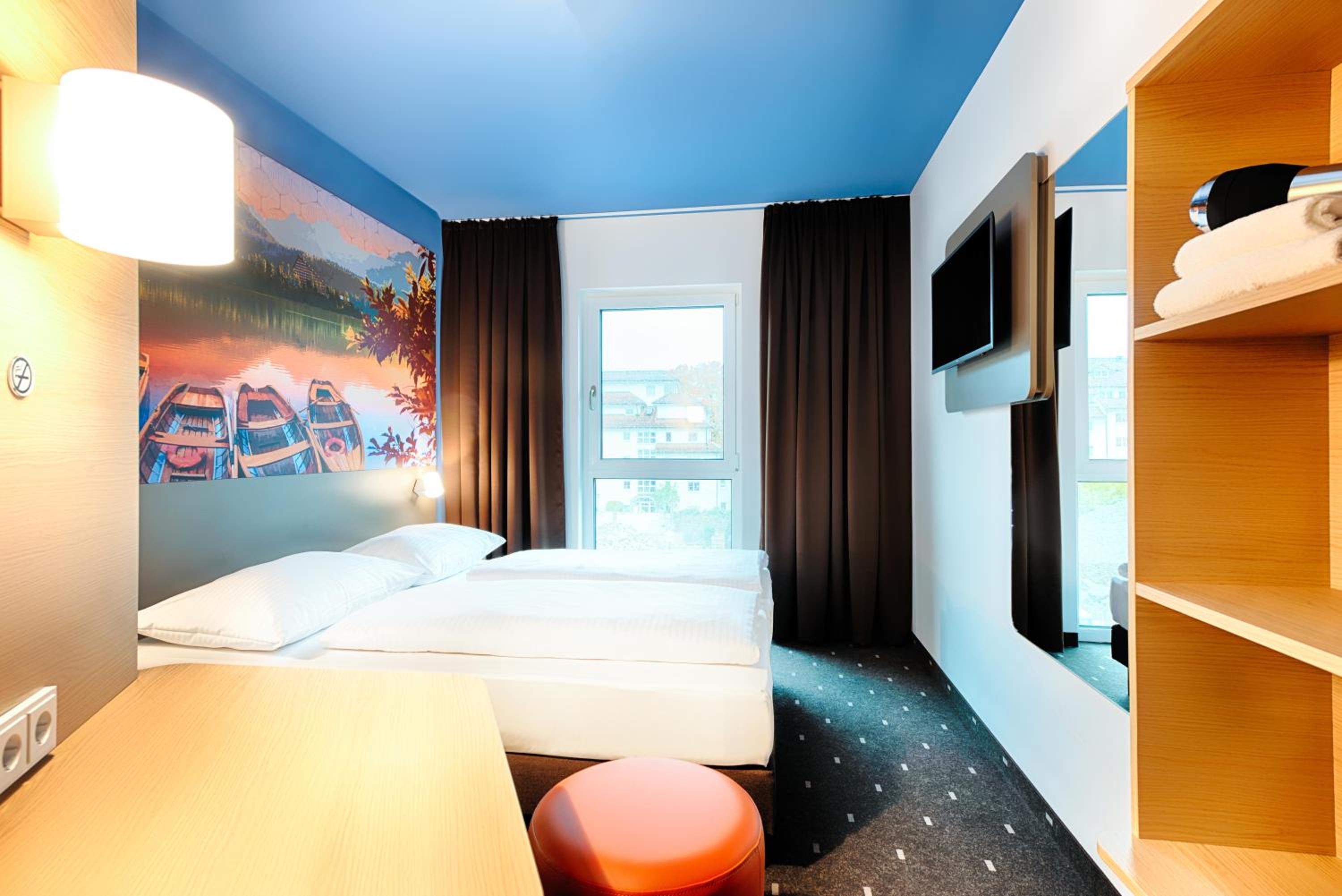 Twin Room - Photo 7