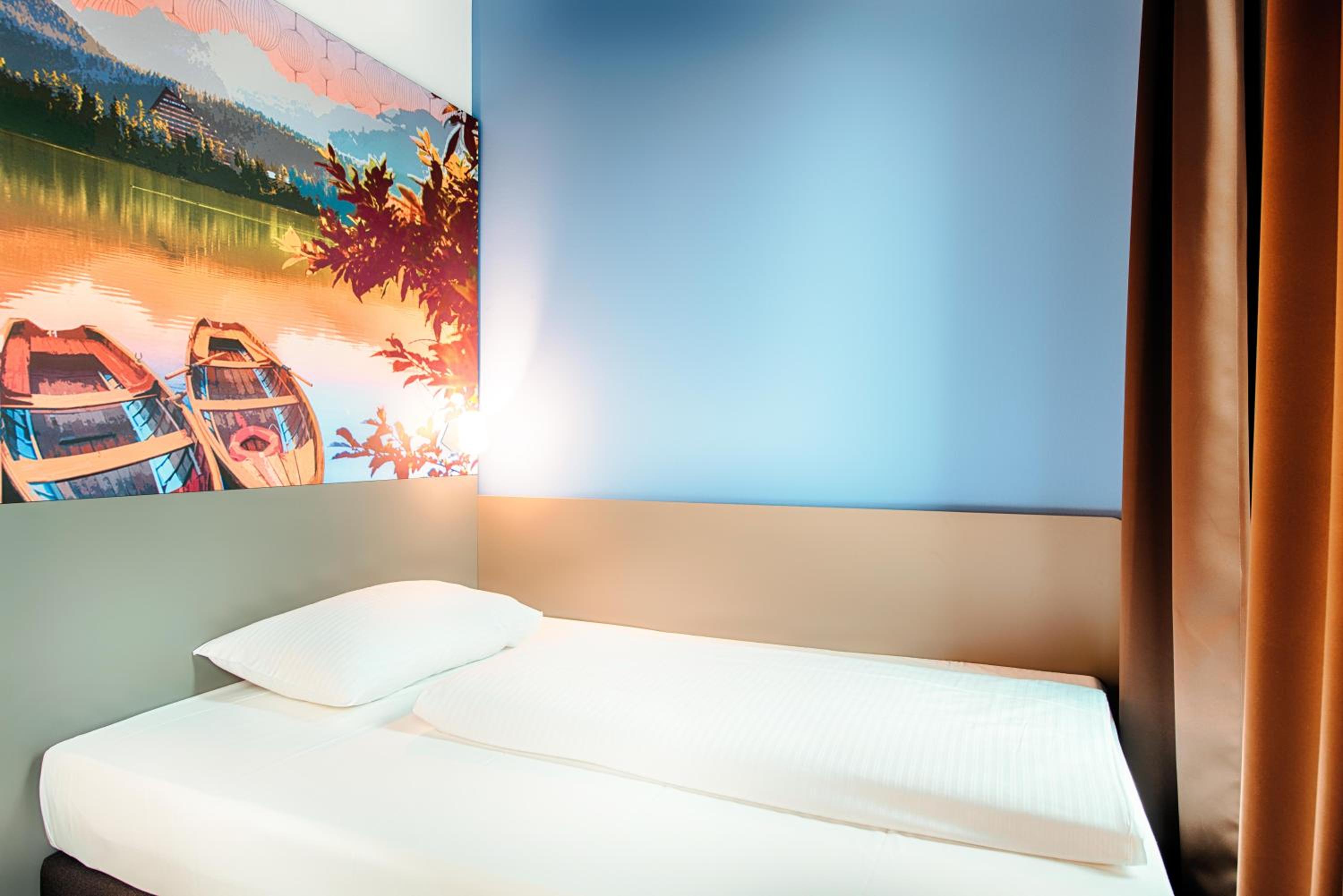 Double Room - Photo 7
