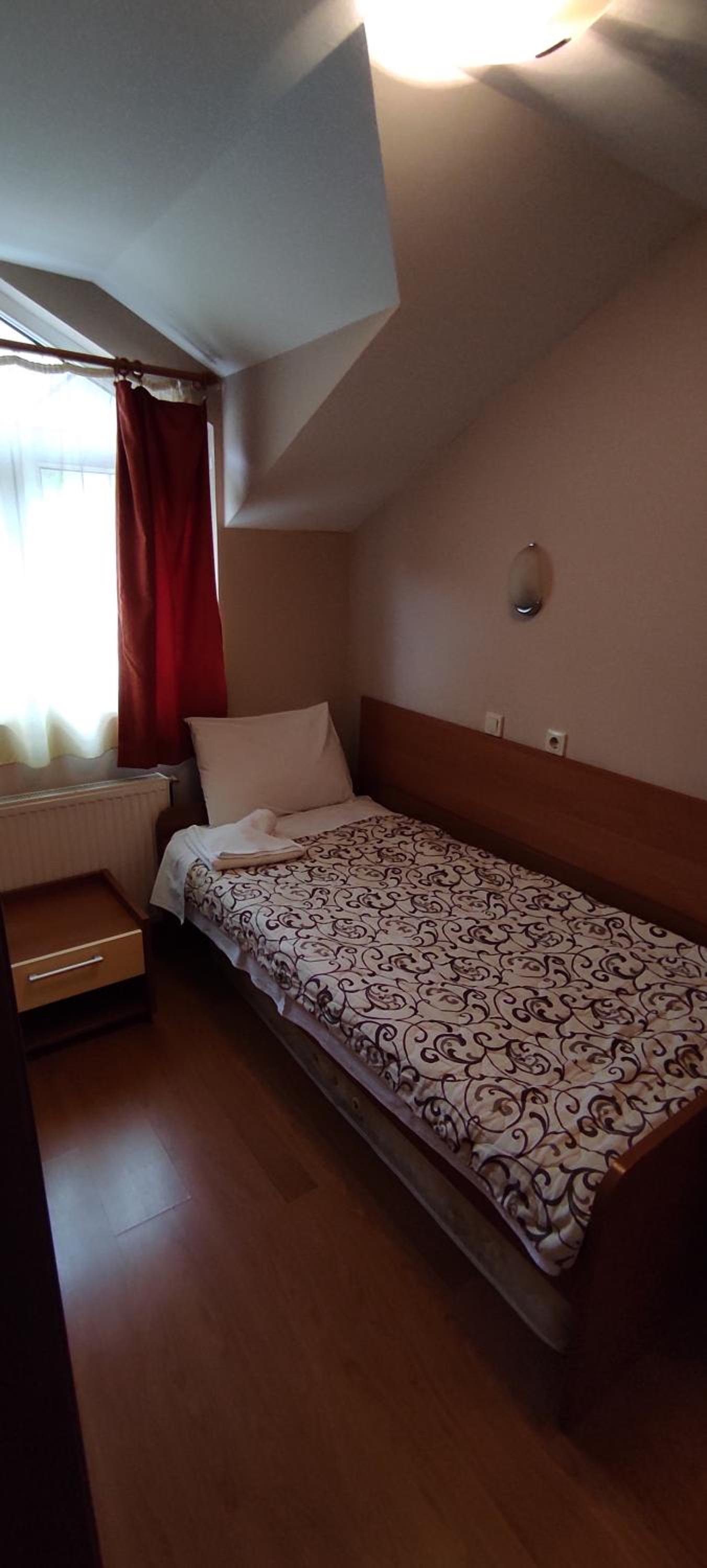 Single Room photo 2