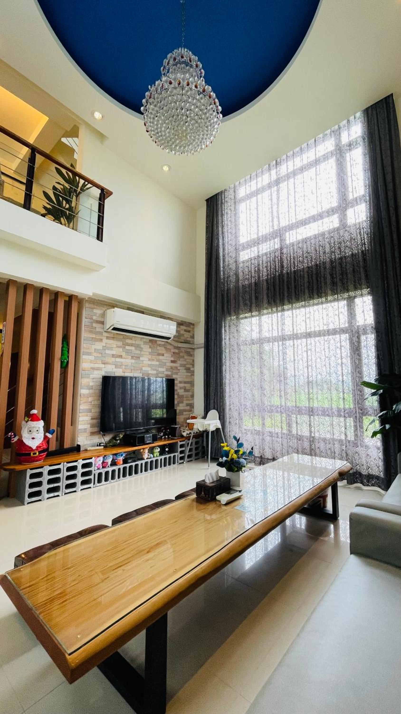 Four-Bedroom House photo 1