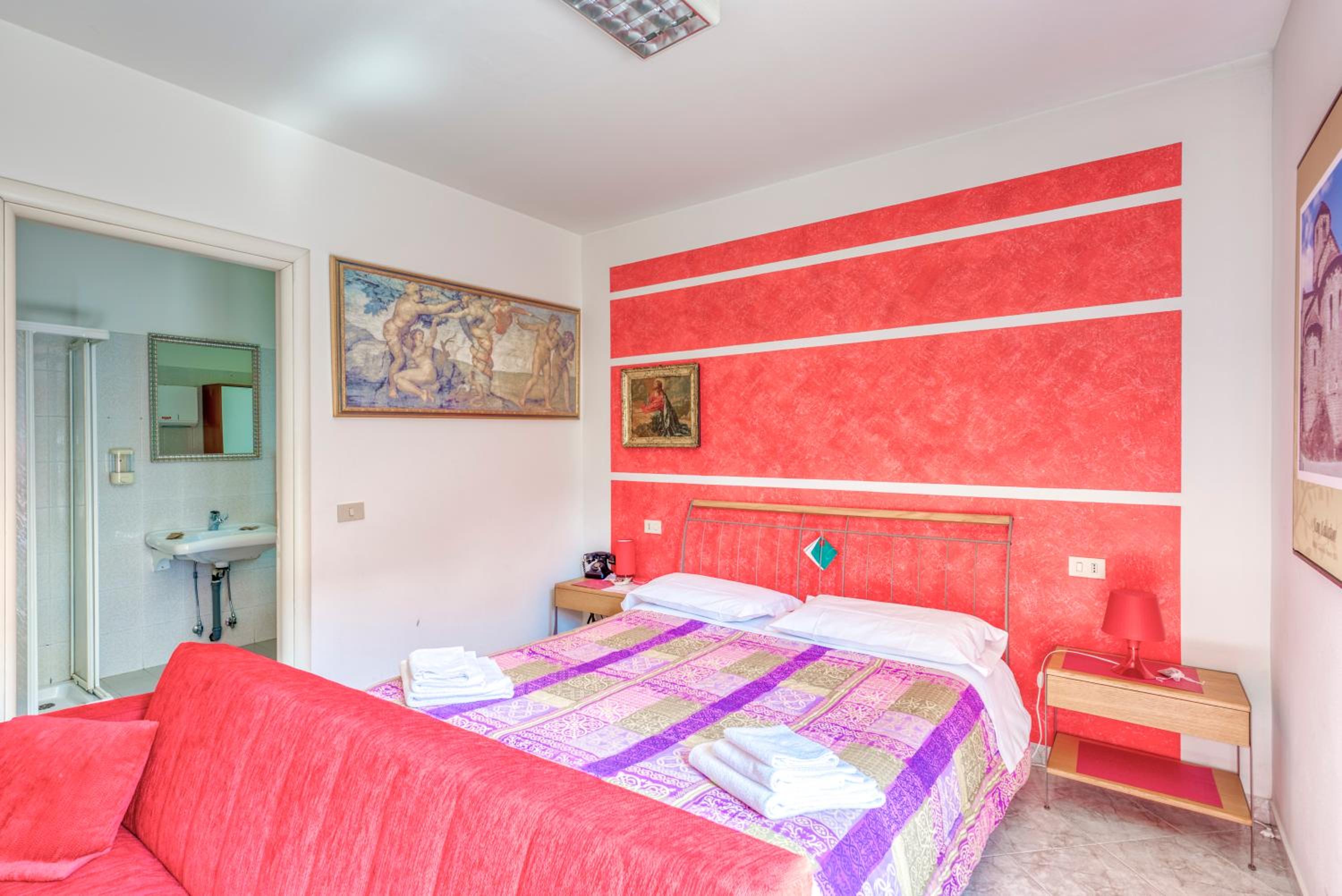 Deluxe Room - Photo 1