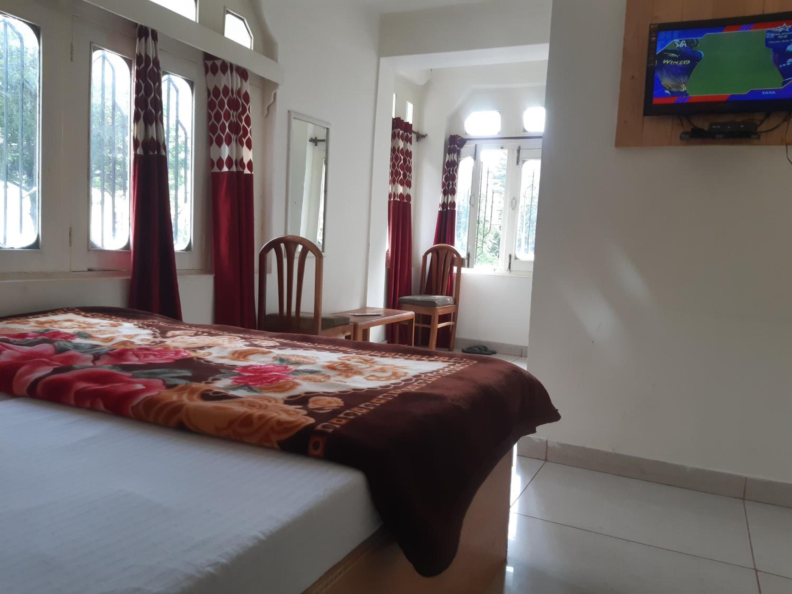 Deluxe Double Room With Balcony photo 1