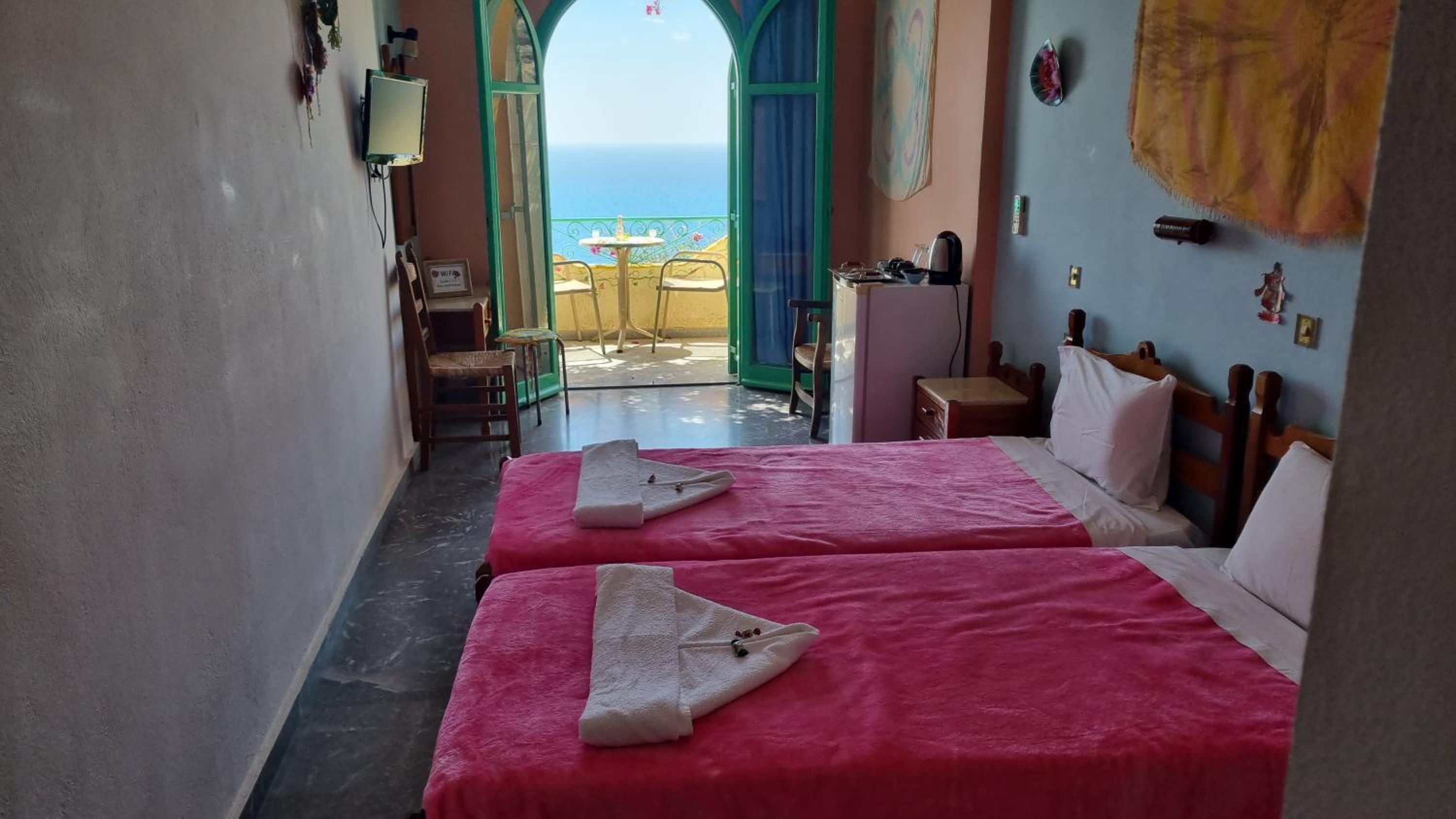 Double or Twin Room with Sea View photo 1